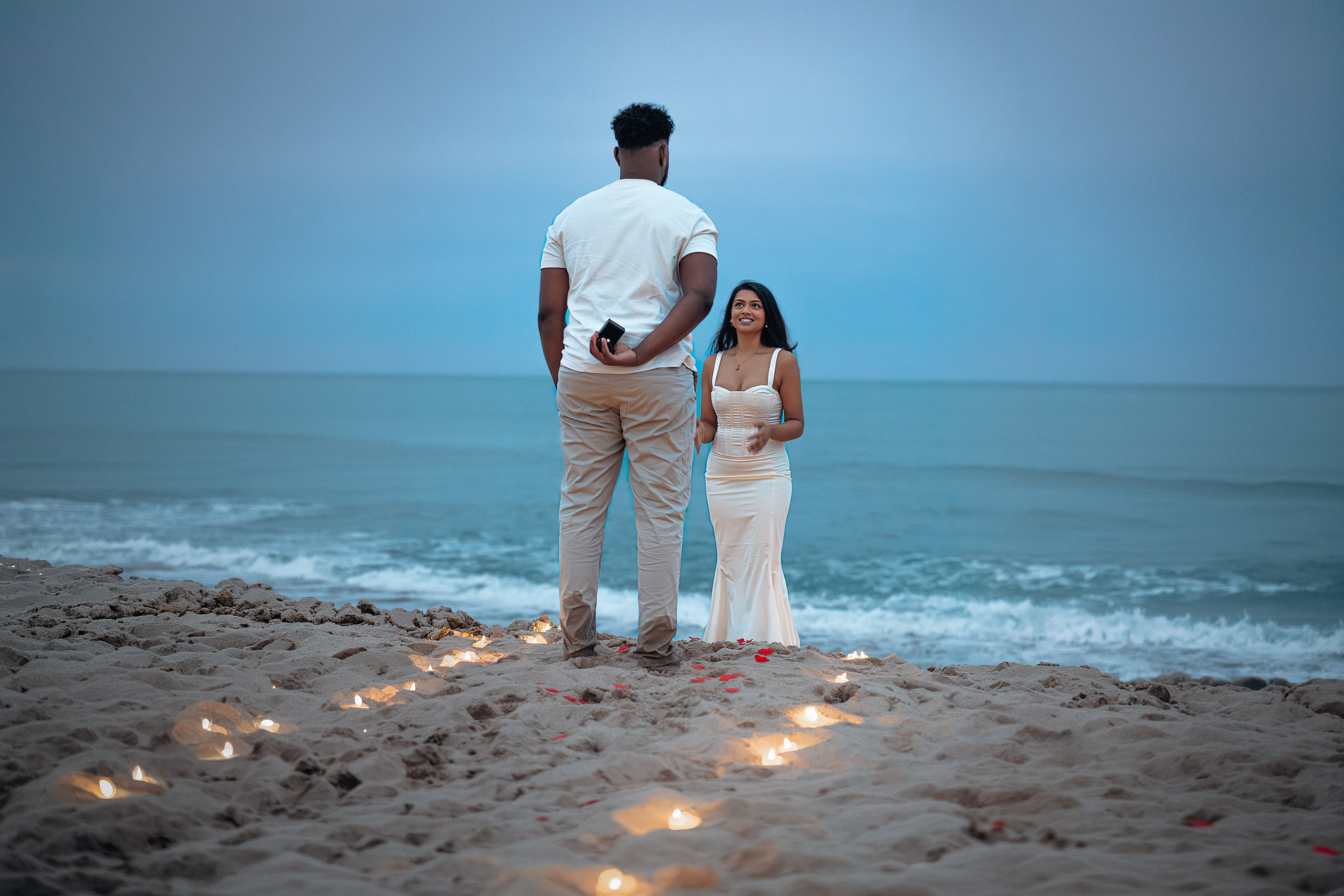 Love Story Photography by Julia Gnatenko | Romantic Photoshoots in Valencia, Alicante, Barcelona, Spain. Julia Gnatenko — Photographer Valencia, Alicante, Barcelona, Spain, Europe