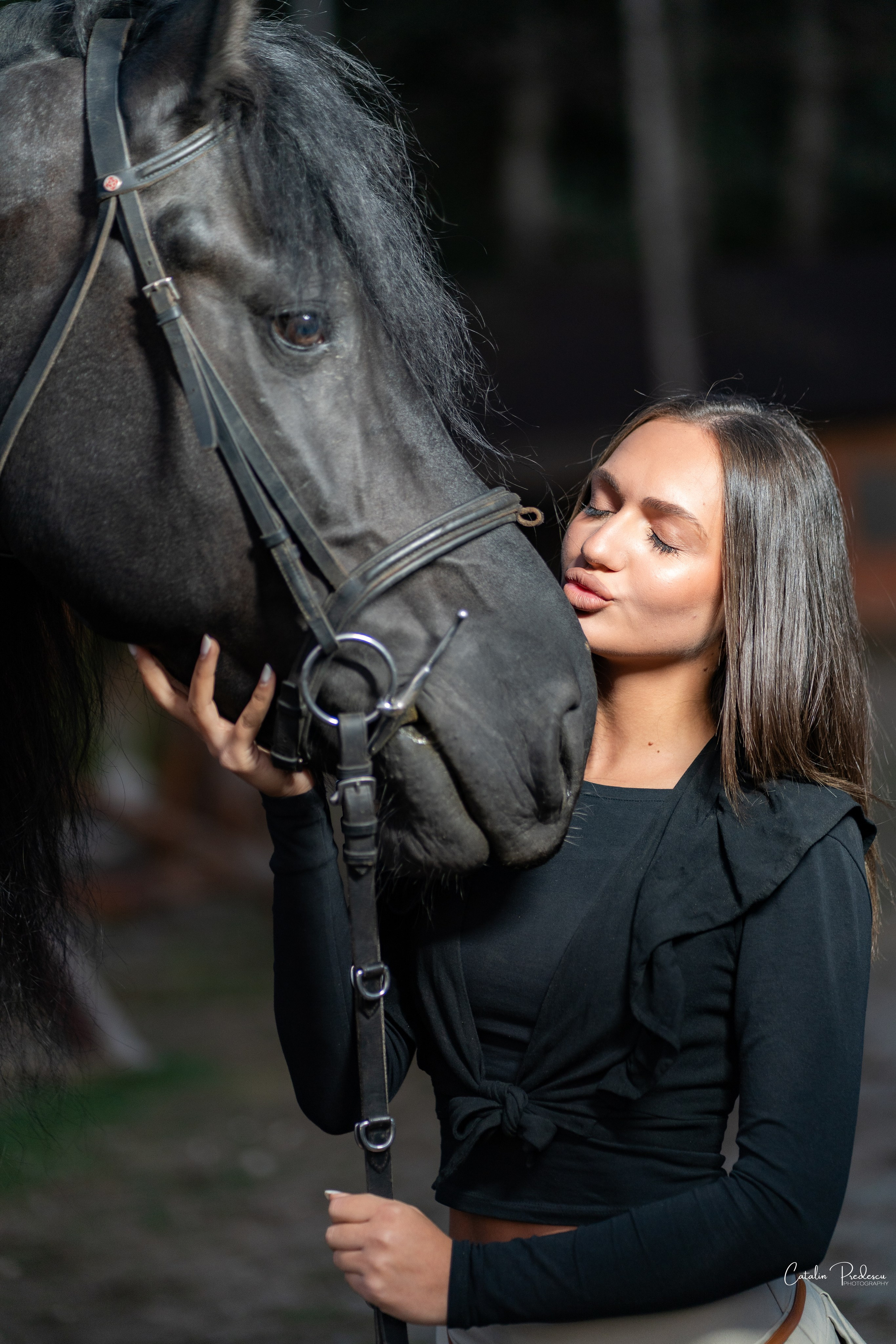 Codruța la Băile Herculane – naturalețe, expresivitate și lumină autentică. Event, portrait, and lifestyle photographer