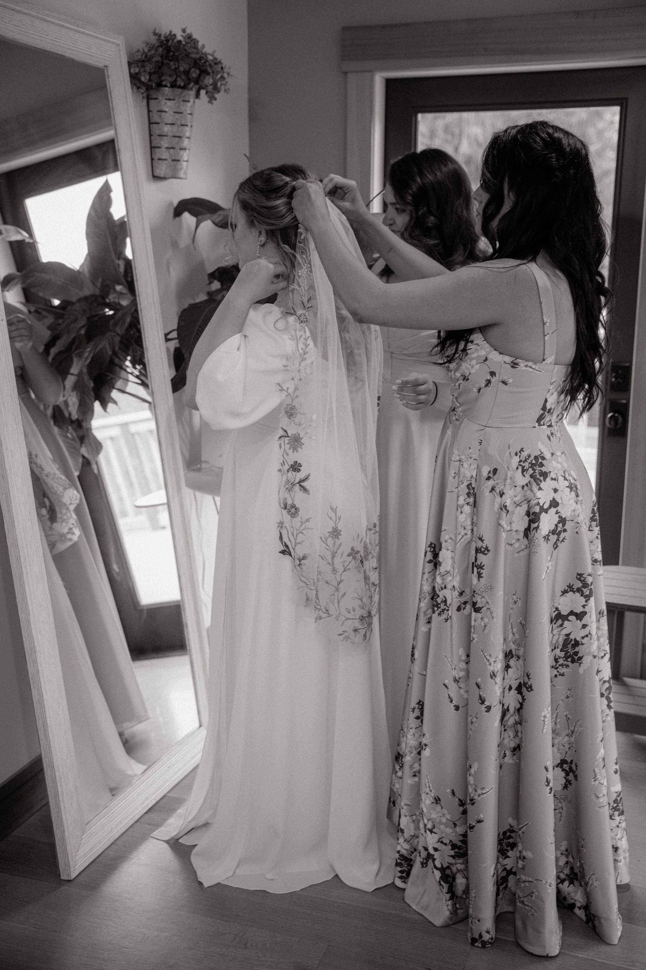 Katlyn and Josiah | Full Wedding day. Photographer in Washington Sophia D