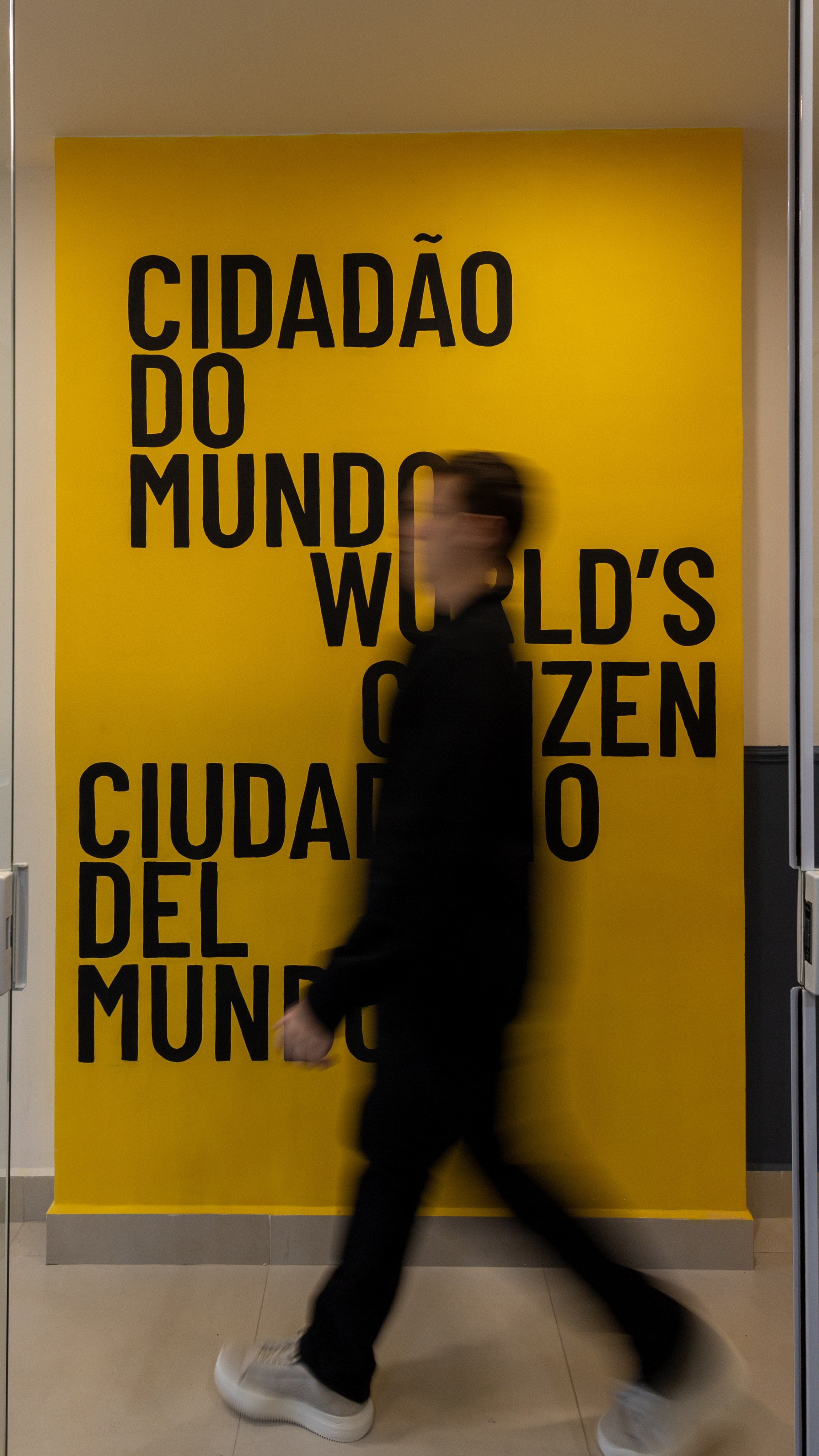 Cidadão do Mundo. Caio Almeida