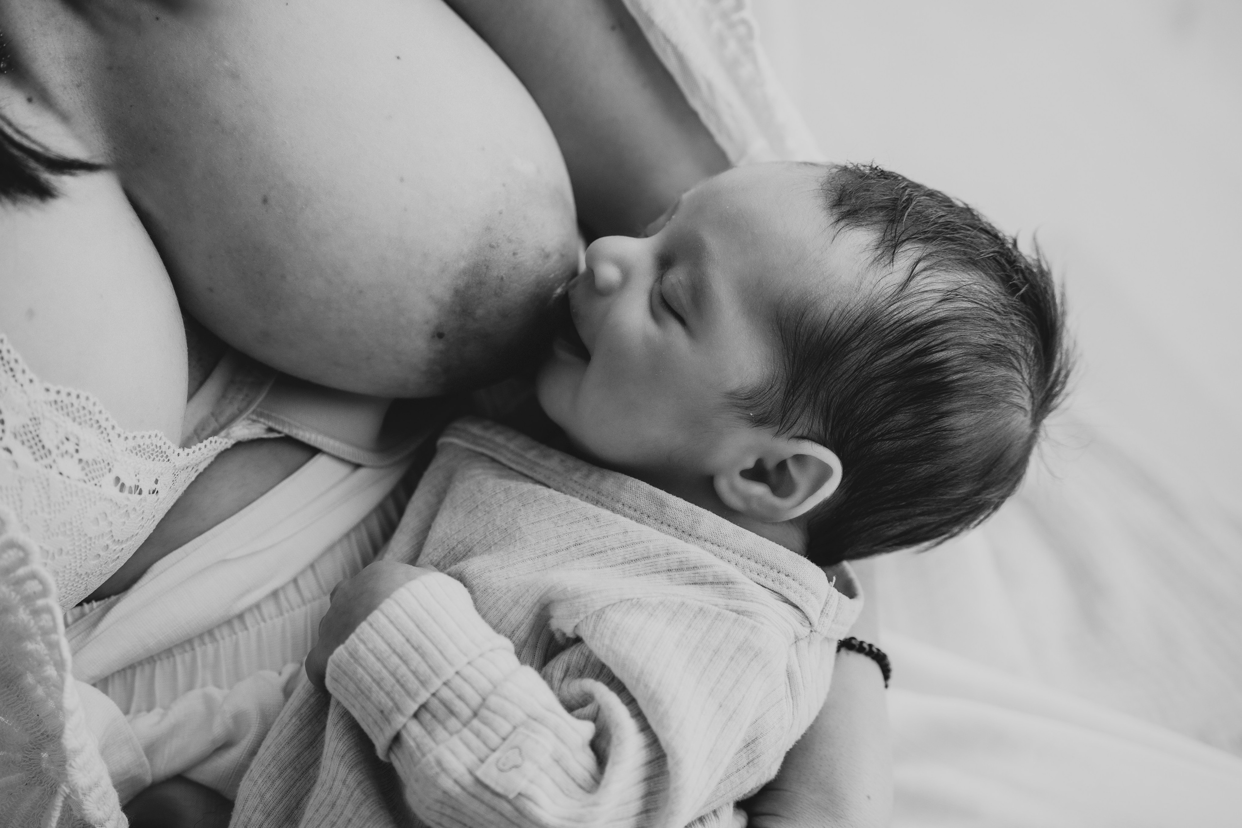 Newborn. Fotografo di famiglia, neonati, maternity, ritratti, matrimoni, cerimonie, Rimini