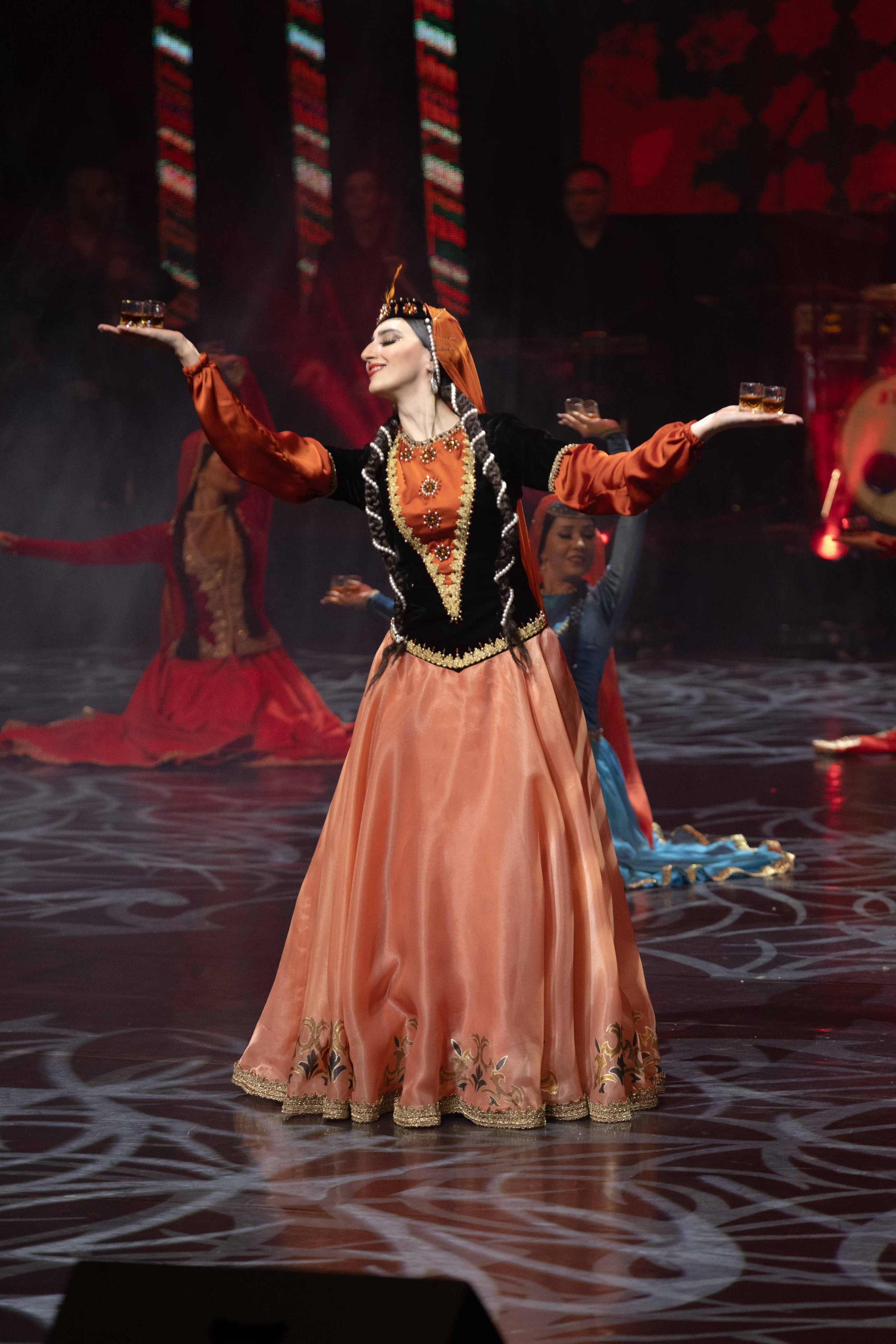 STATE DANCE ENSEMBLE. Wedding&Event photographer Ismail Rzayev in Baku