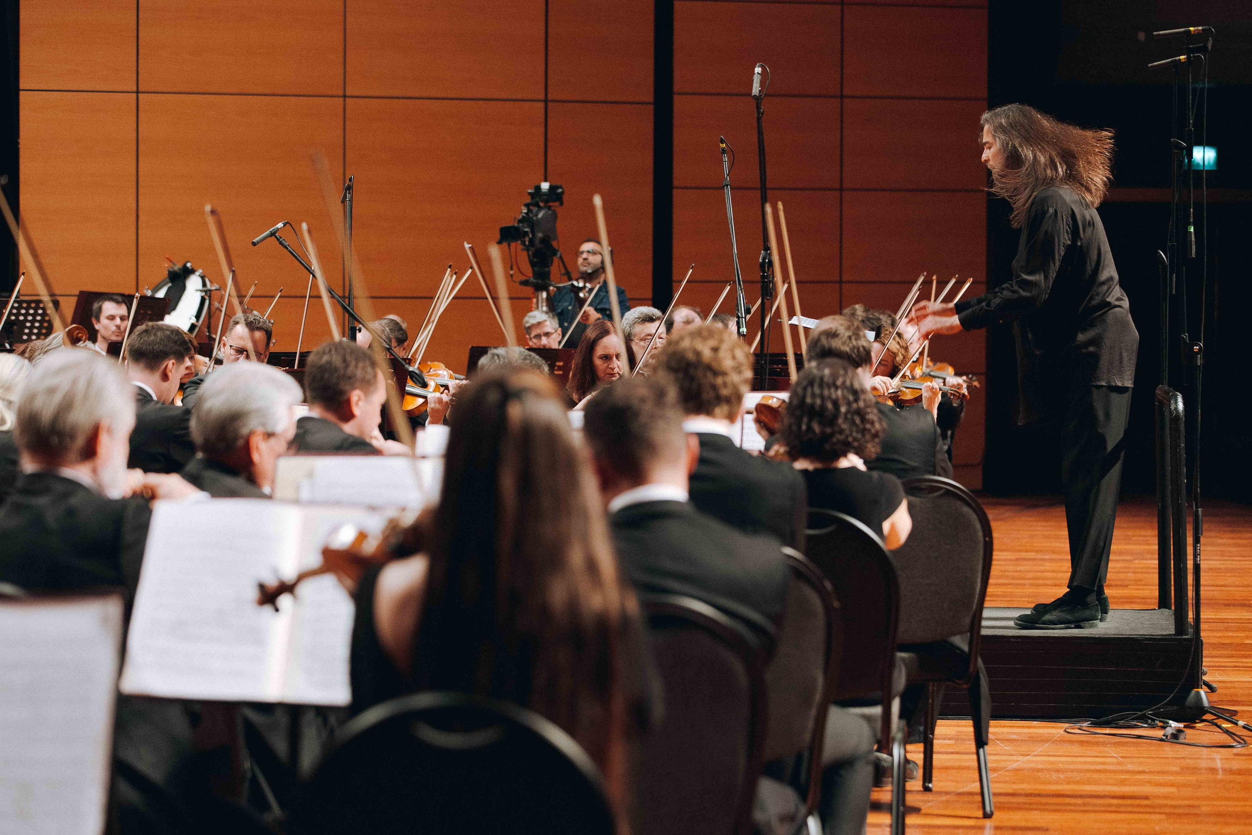 The Tchaikovsky Academic Grand Symphony Orchestra in Istanbul. Wedding&Event photographer Ismail Rzayev in Baku