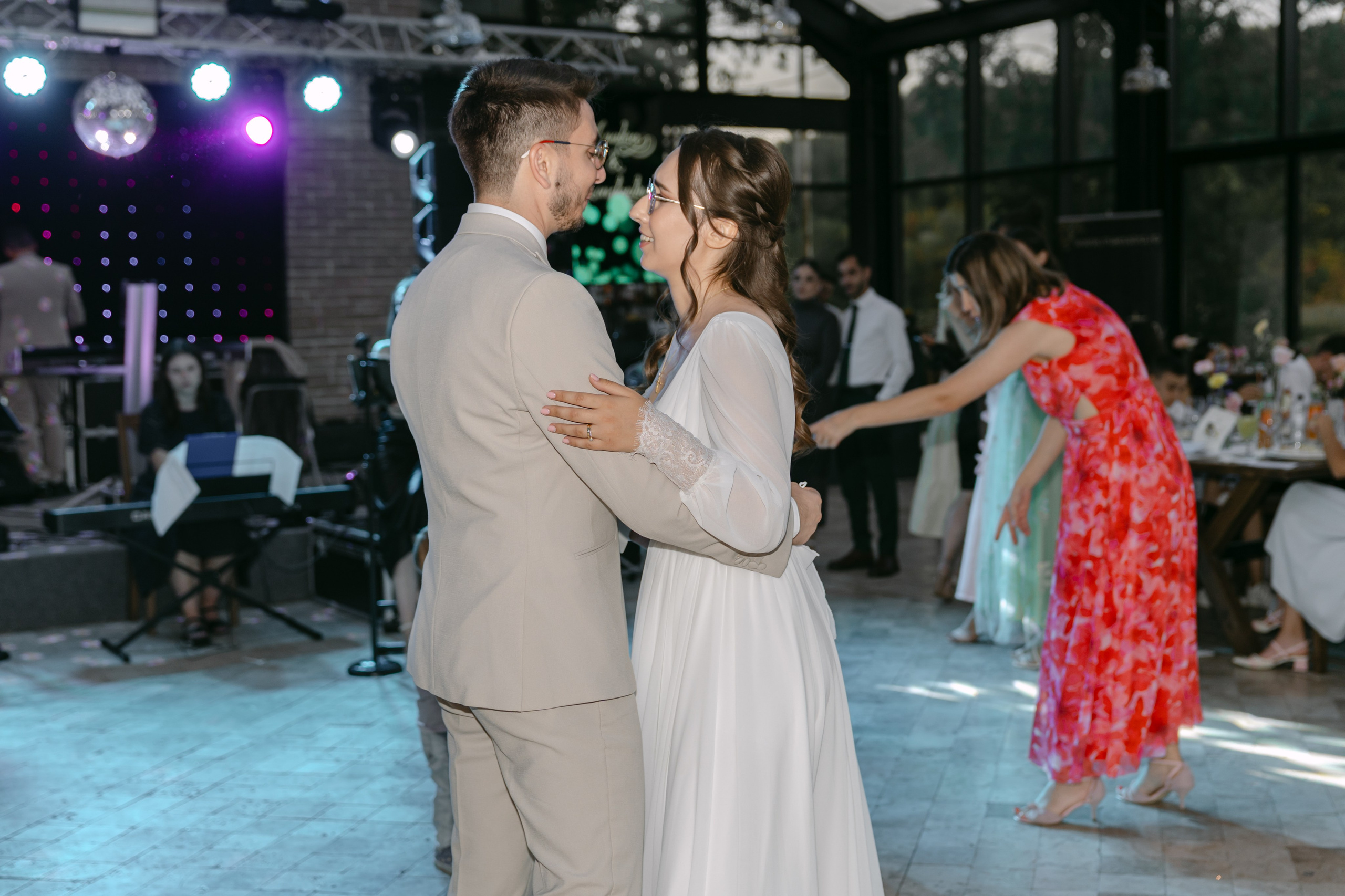 Analisa | Constantin. Gabrielacojocariu.com