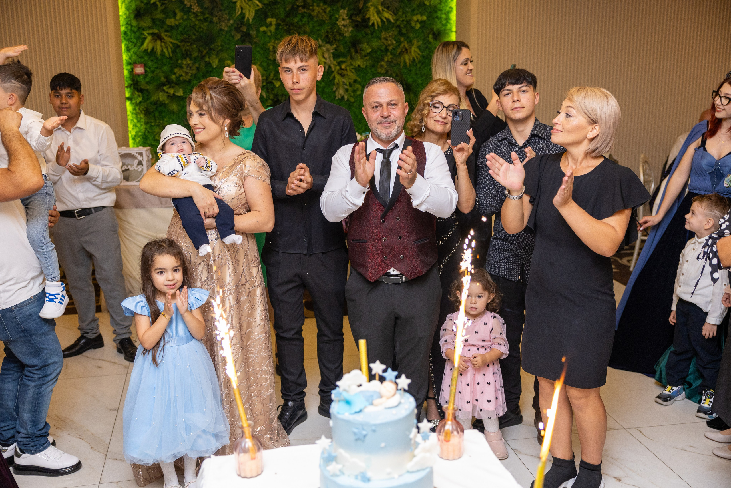 Andrei Sebastian. Moments By Gub