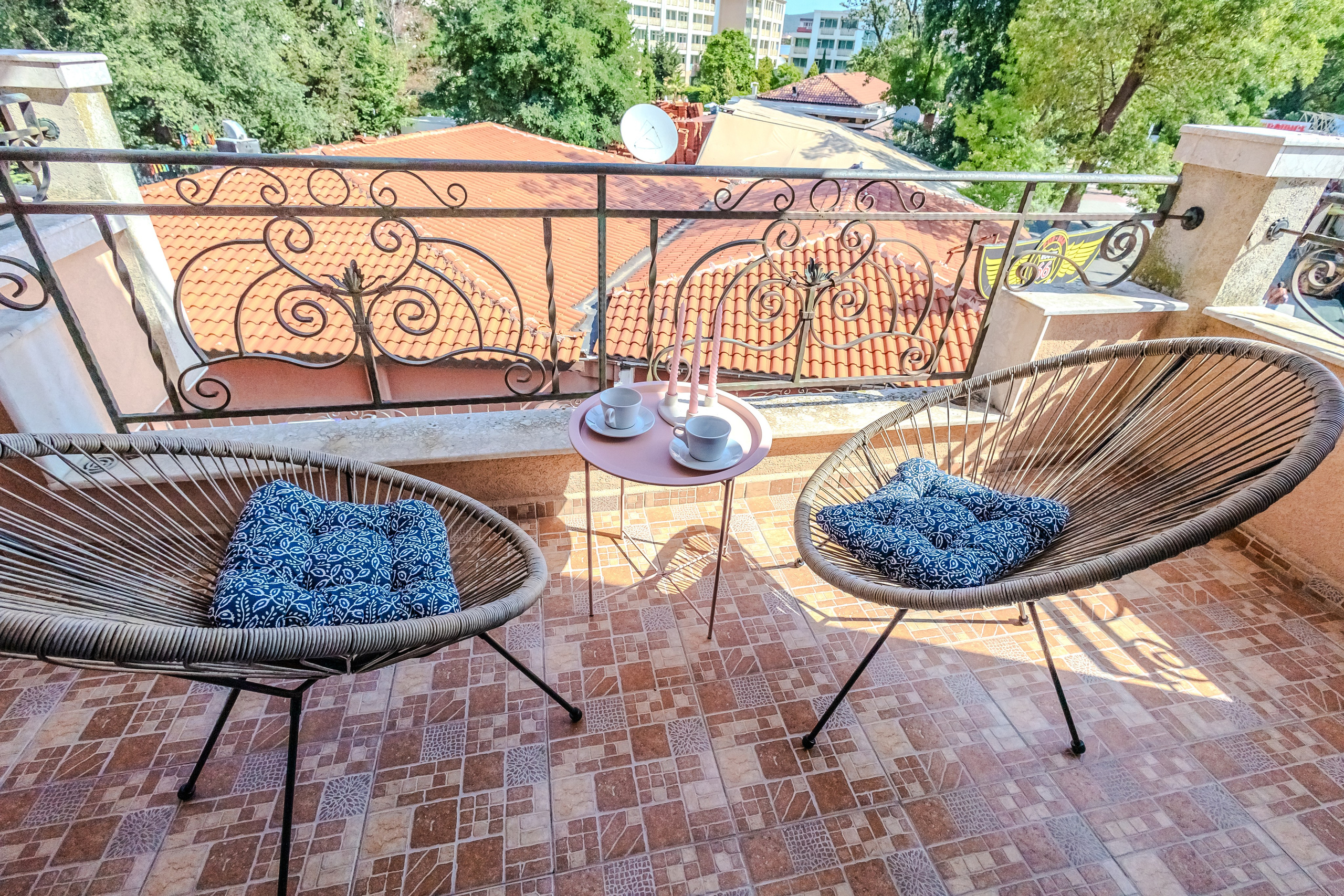 Хотел. Фотограф Ирина Йотова