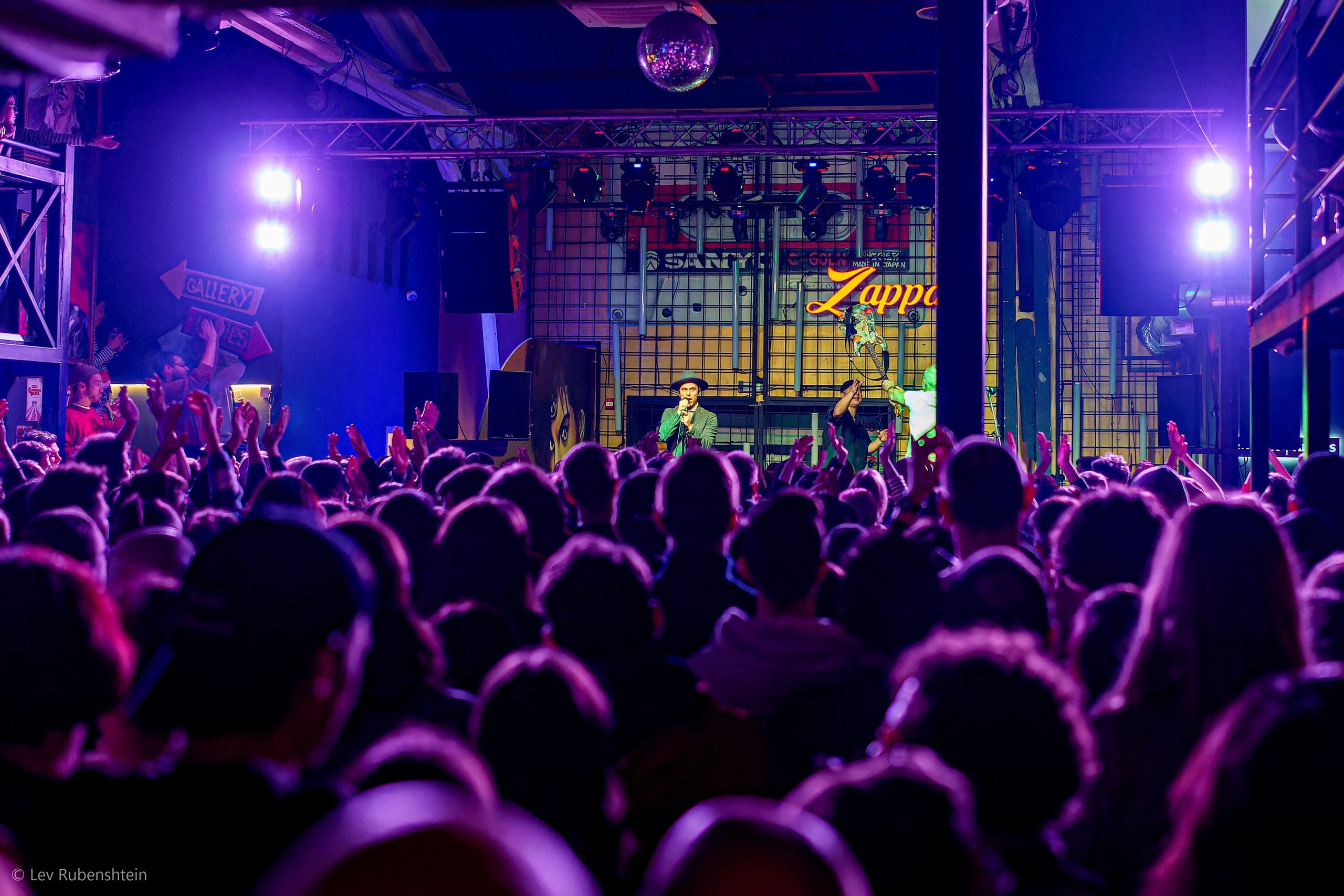 5’Nizza 09.12.2024. Concert and Event photographer in Belgrade, Serbia