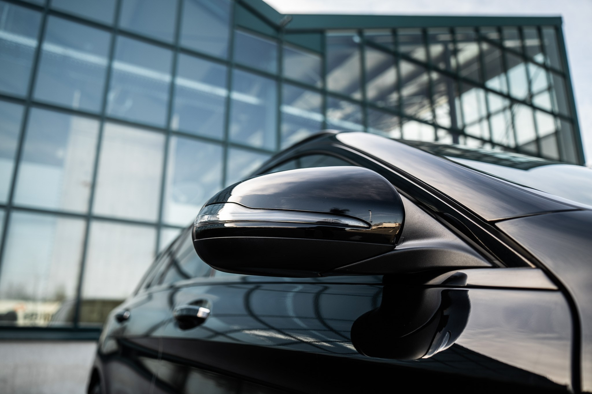 Mercedes-Benz C220 D 4MATIC. LOHA VISUALS — AUTOMOTIVE PHOTOGRAPHY