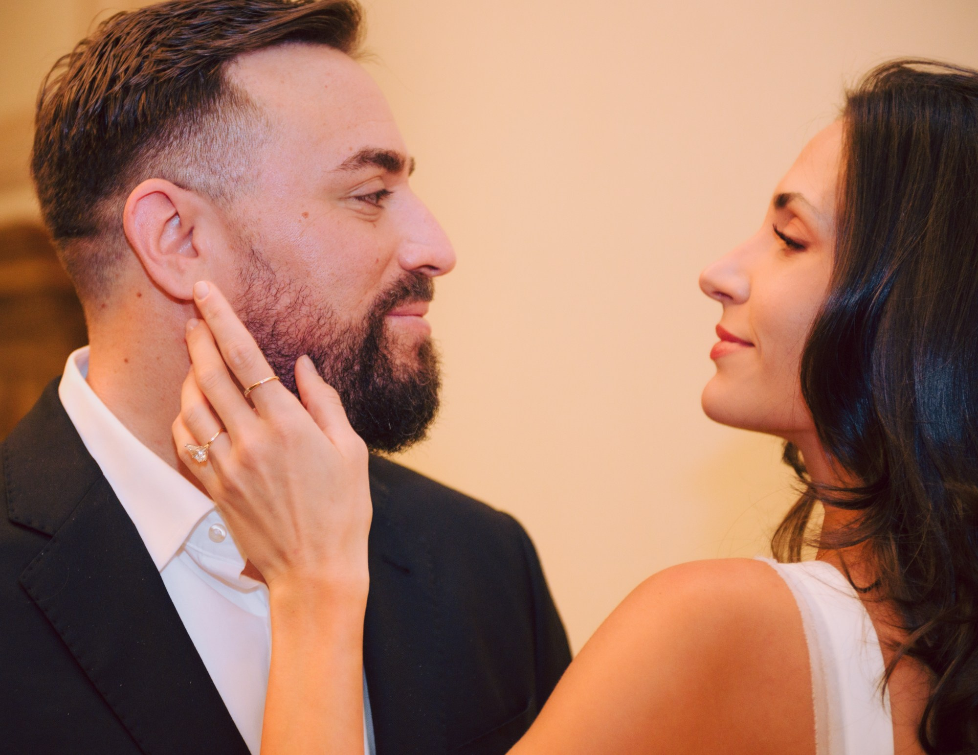 Фотограф в Милане для love story и свадебной фотосессии в Италии - романтическая фотосъемка пары, помолвка, предложение руки и сердца, предсвадебная фотосессия, гражданская свадьба в мэрии и религиозная церемония.