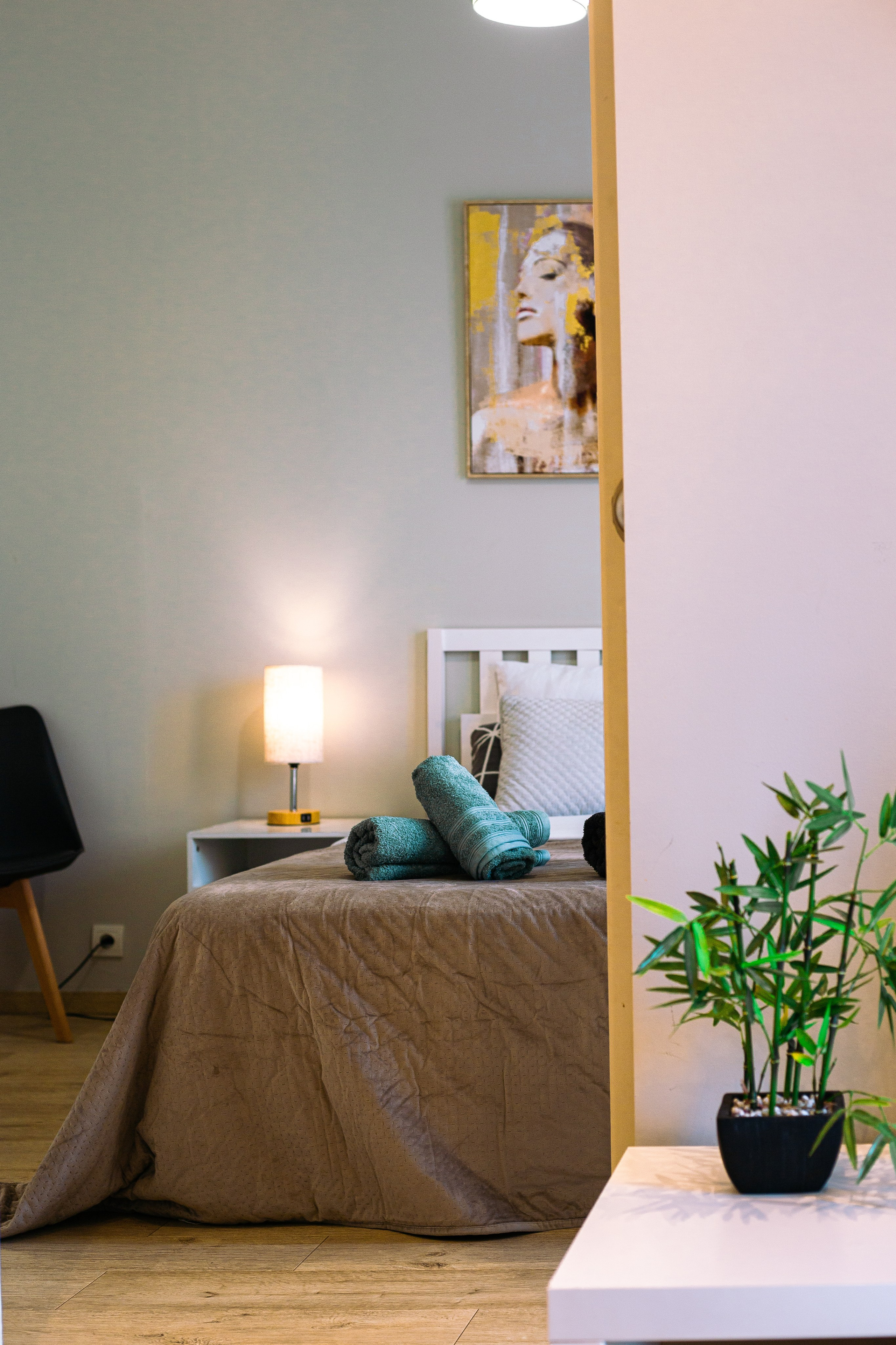 Photographie immobilière professionnelle – Location saisonnière | Happy NB – Vienne (86). Photographe professionnelle à Poitiers, Tours et Châtellerault | Studio photo entre Poitiers et Tours – portraits, familles, entreprises, ma