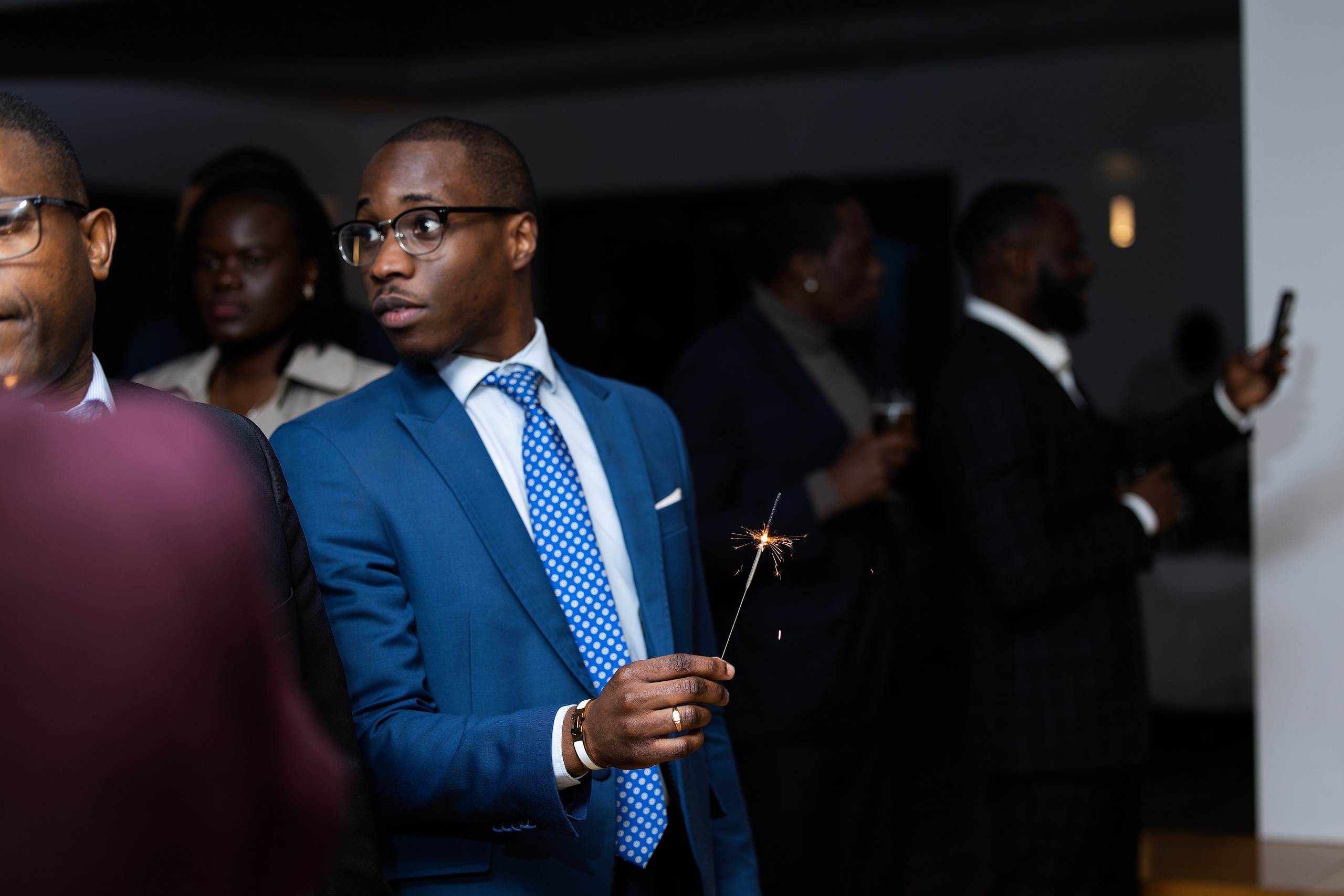 Nawik e Ethson. Fazemos o seu casamento ser lembrado por gerações