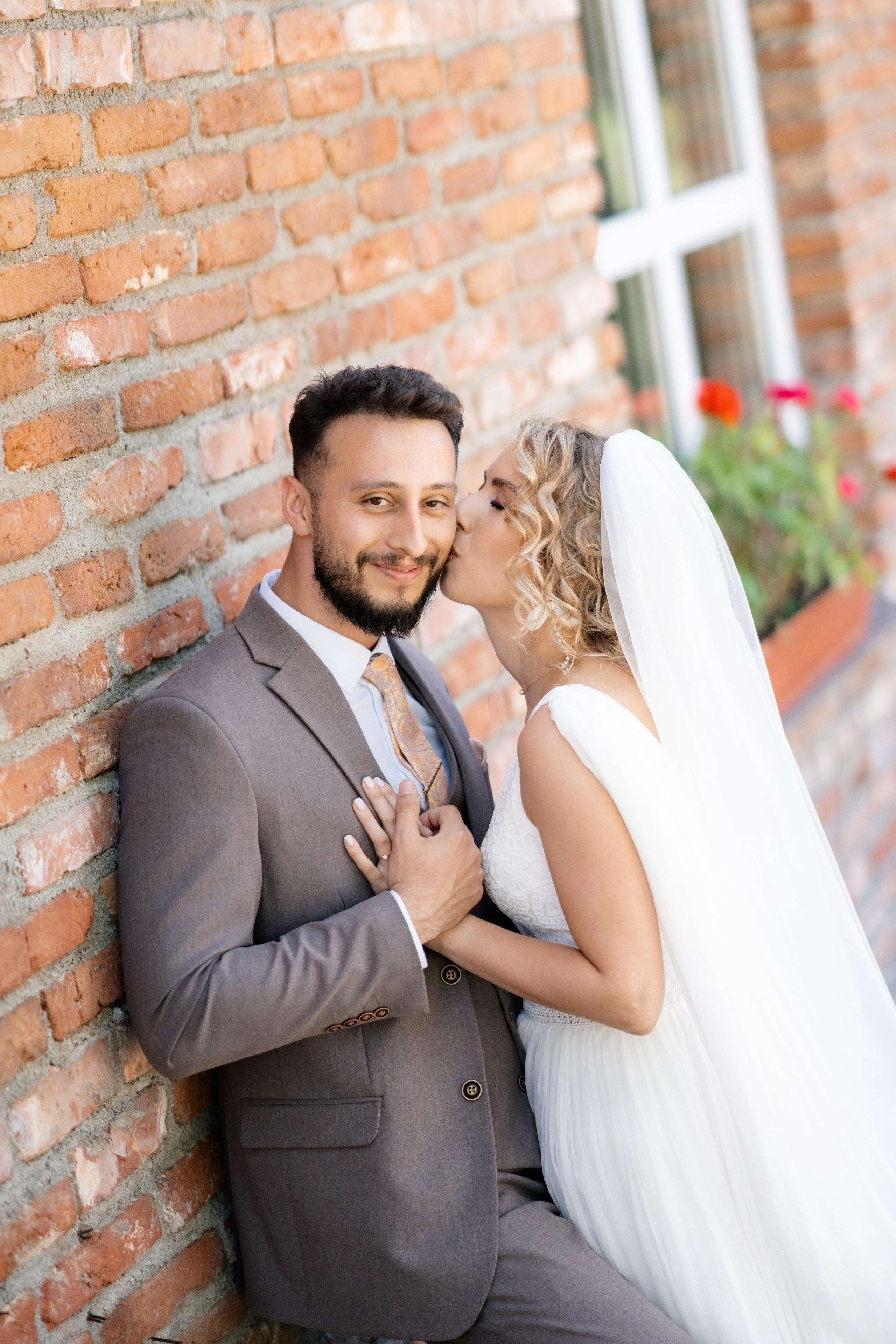 Octavia & Theo. Destination Wedding Photographer Alex Pasarelu