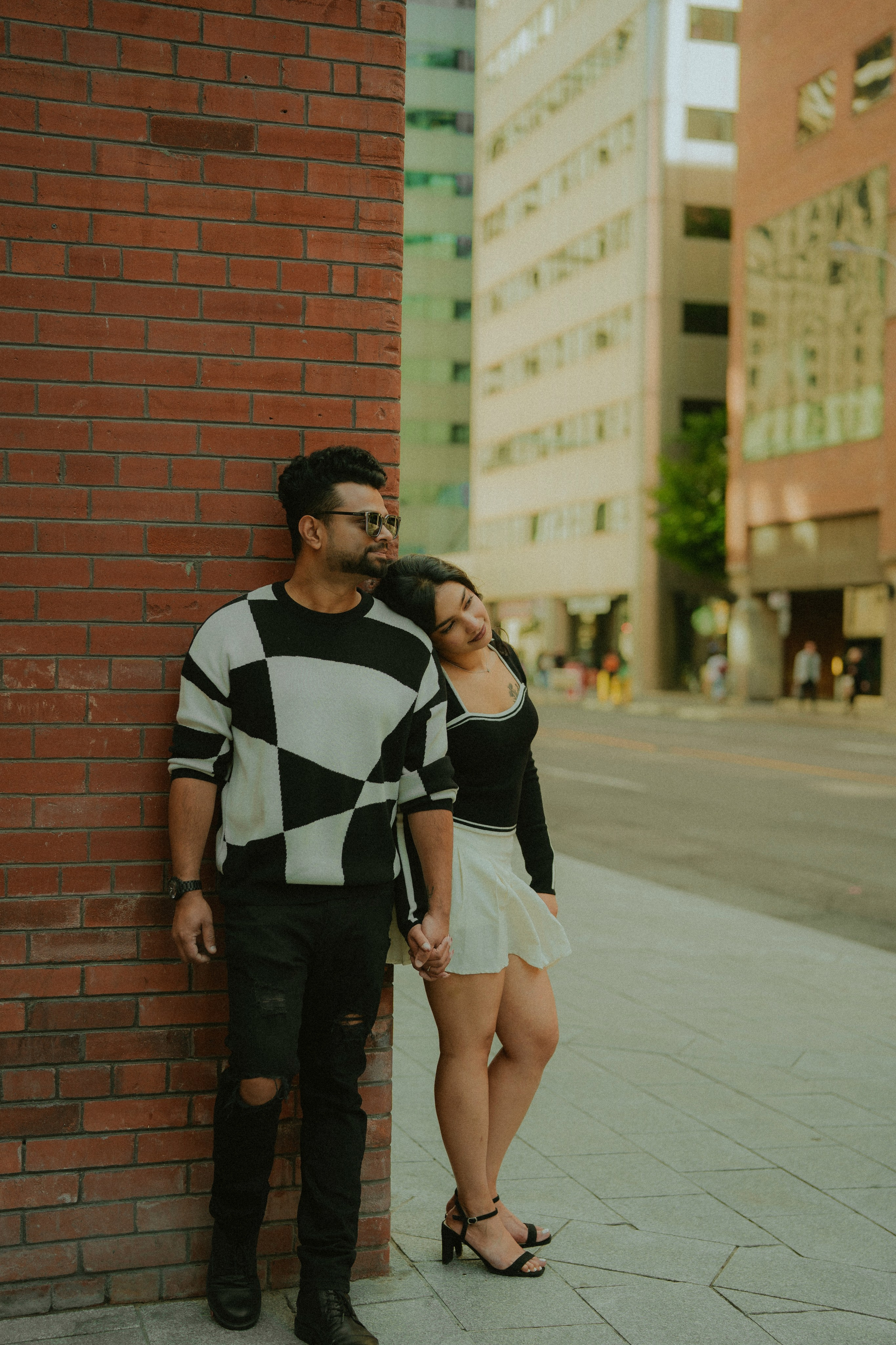 Downtown Romance at Toronto. Fine art Wedding Photographers in India & Canada