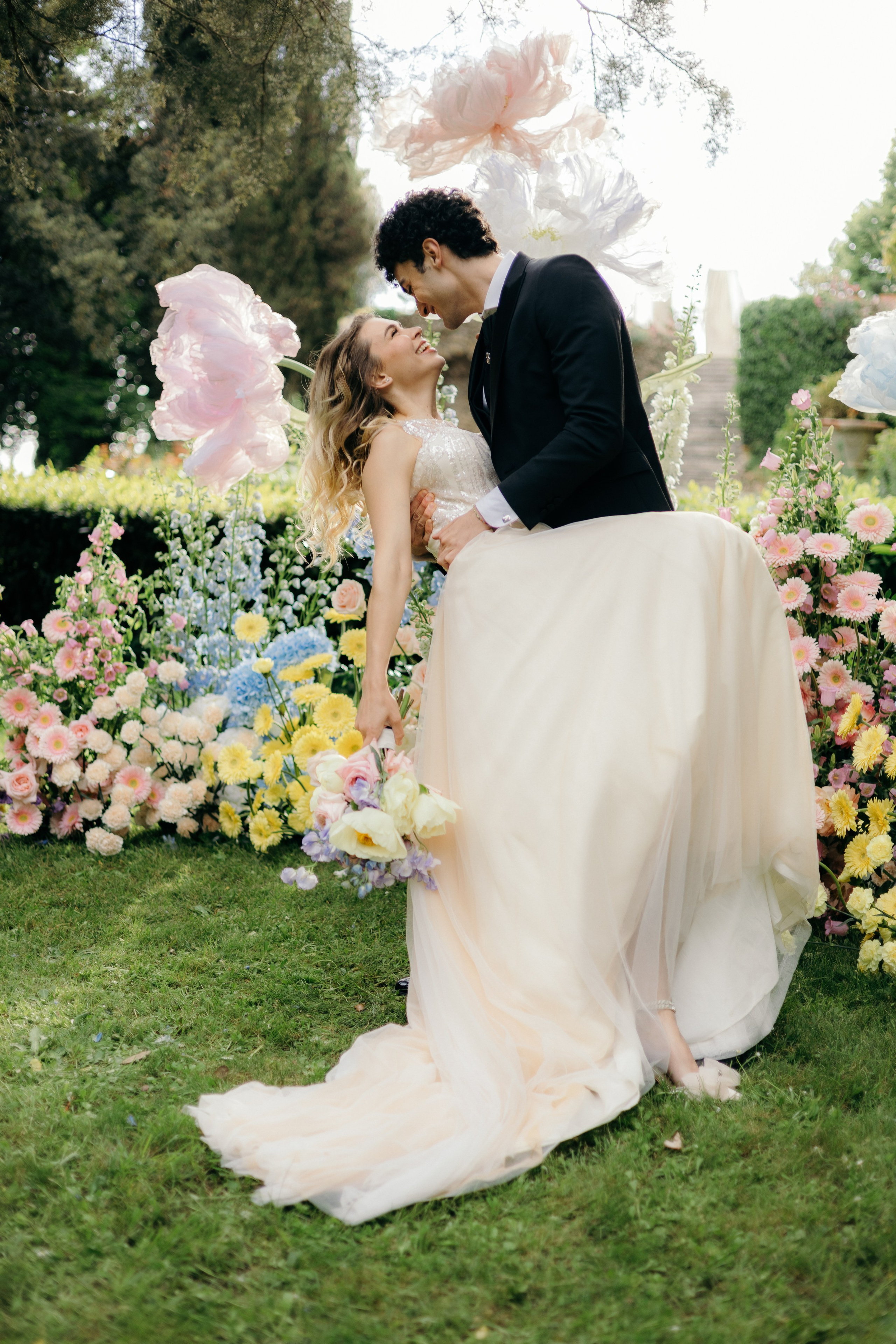 Wedding in tuscany. Sara Luca Wedding Photographer in Italy and Europe