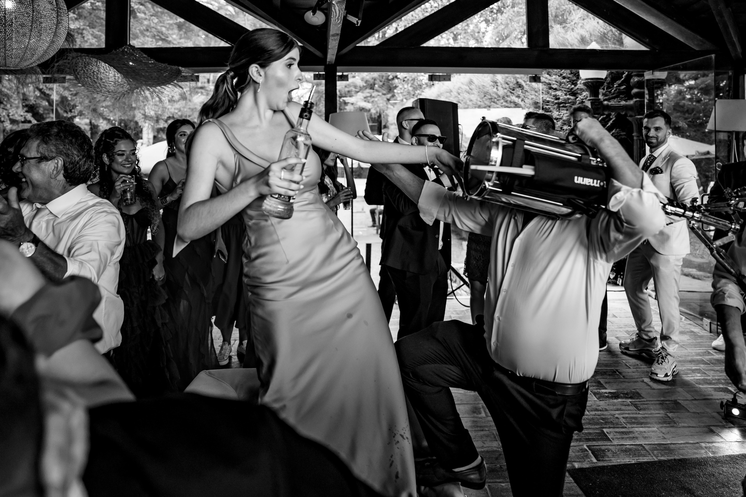 Glicínias Boutique Hotel Wedding in Guimarães | Pedro & Joana. Lisbon Wedding Photographer | Timeless Documentary Wedding Photography