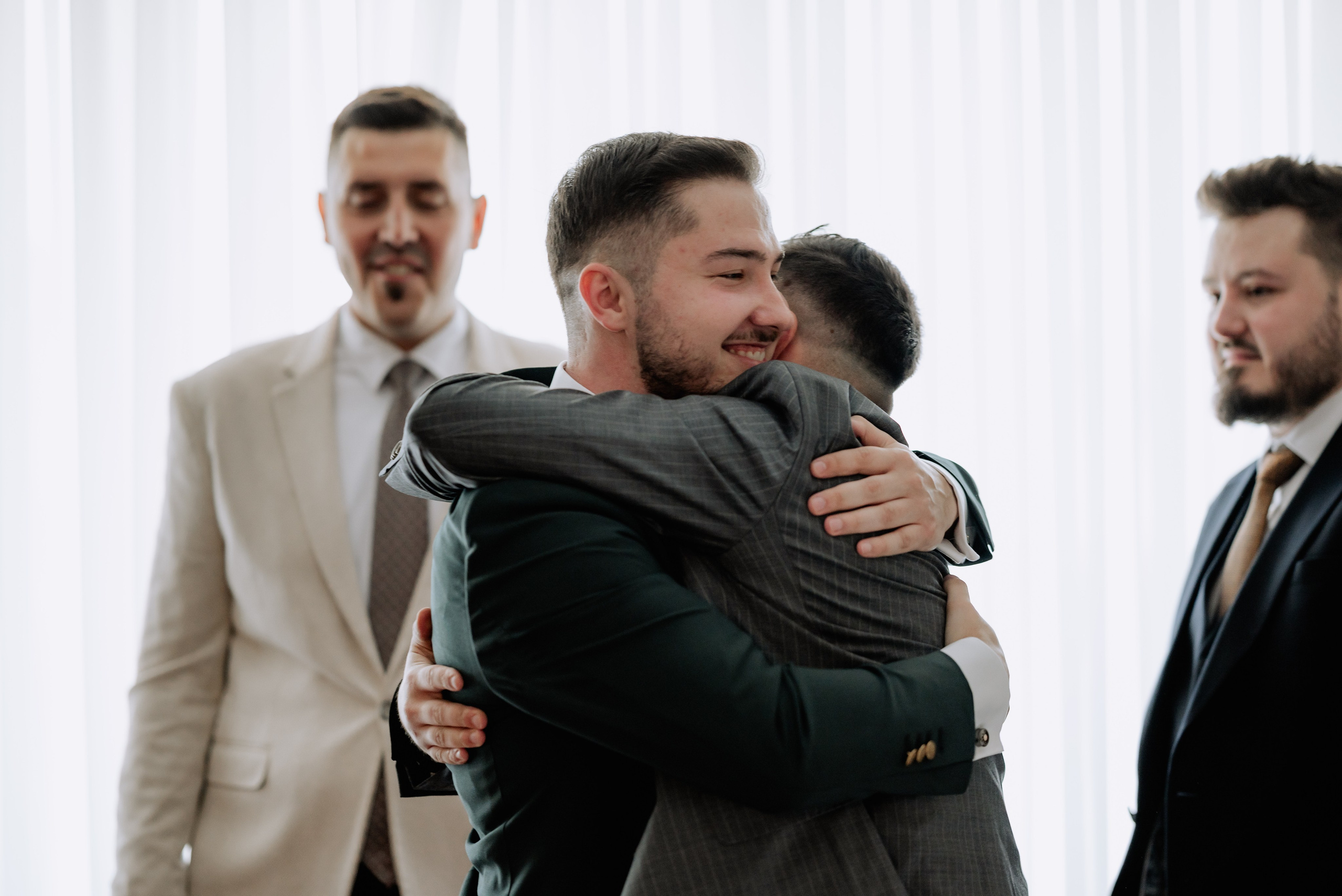 Nunta la Hotel Capitol Iasi. Proud Vision Weddings | Wedding Photography & Film — Servicii profesionale Foto Video Nunta Iasi