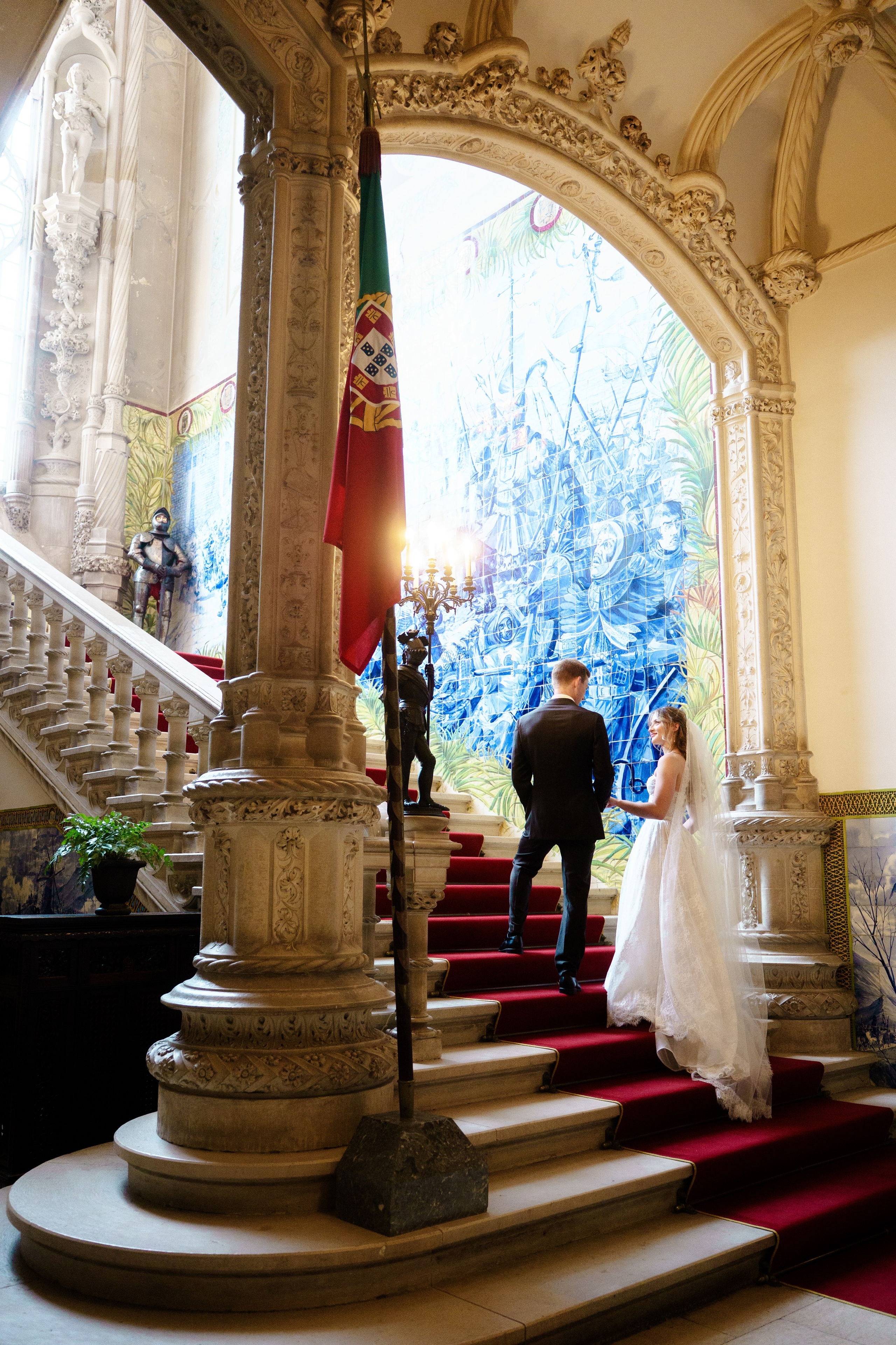 PHOTO SHOOT AT BUSSACO PALACE. Photographer Porto | Travel Photos & Photo Tours
