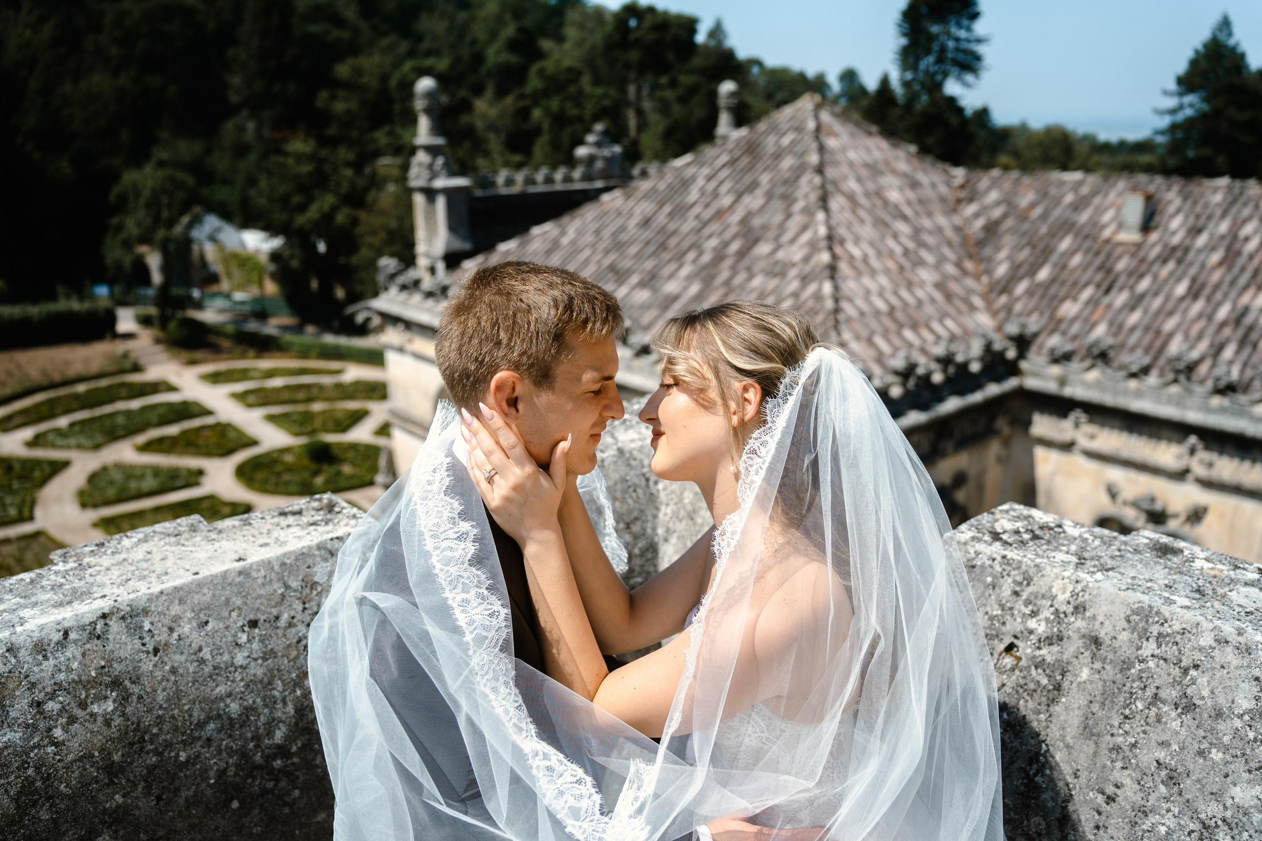 PHOTO SHOOT AT BUSSACO PALACE. Photographer Porto | Travel Photos & Photo Tours