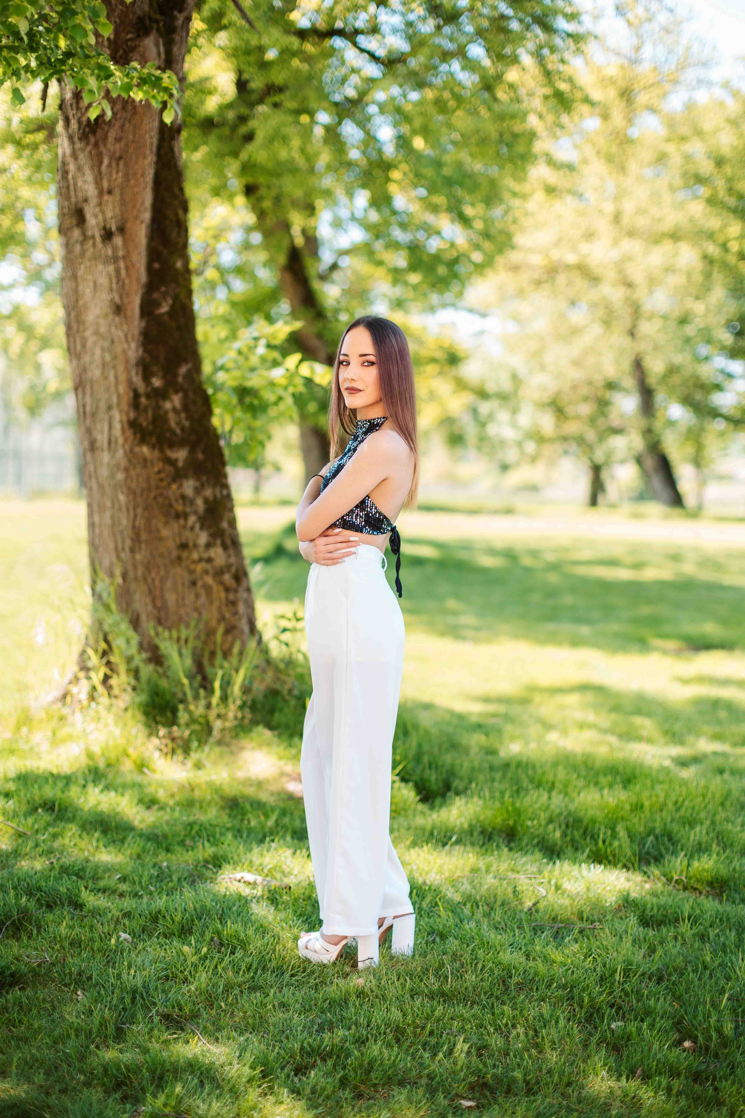 12F — Pedagogic. Contrast Studio