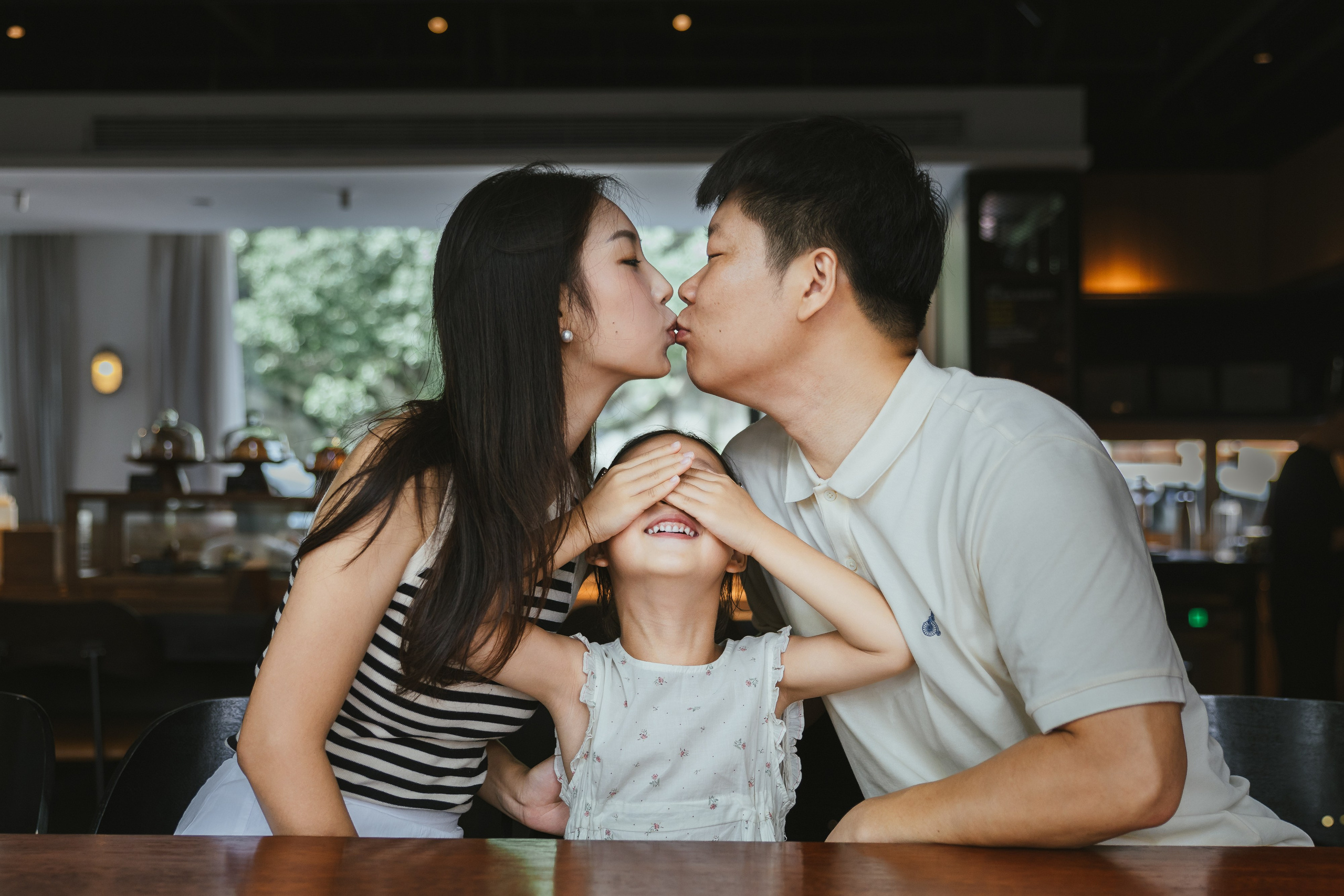 Family photograph in Shanghai. Shanghai Family Photographer Dora