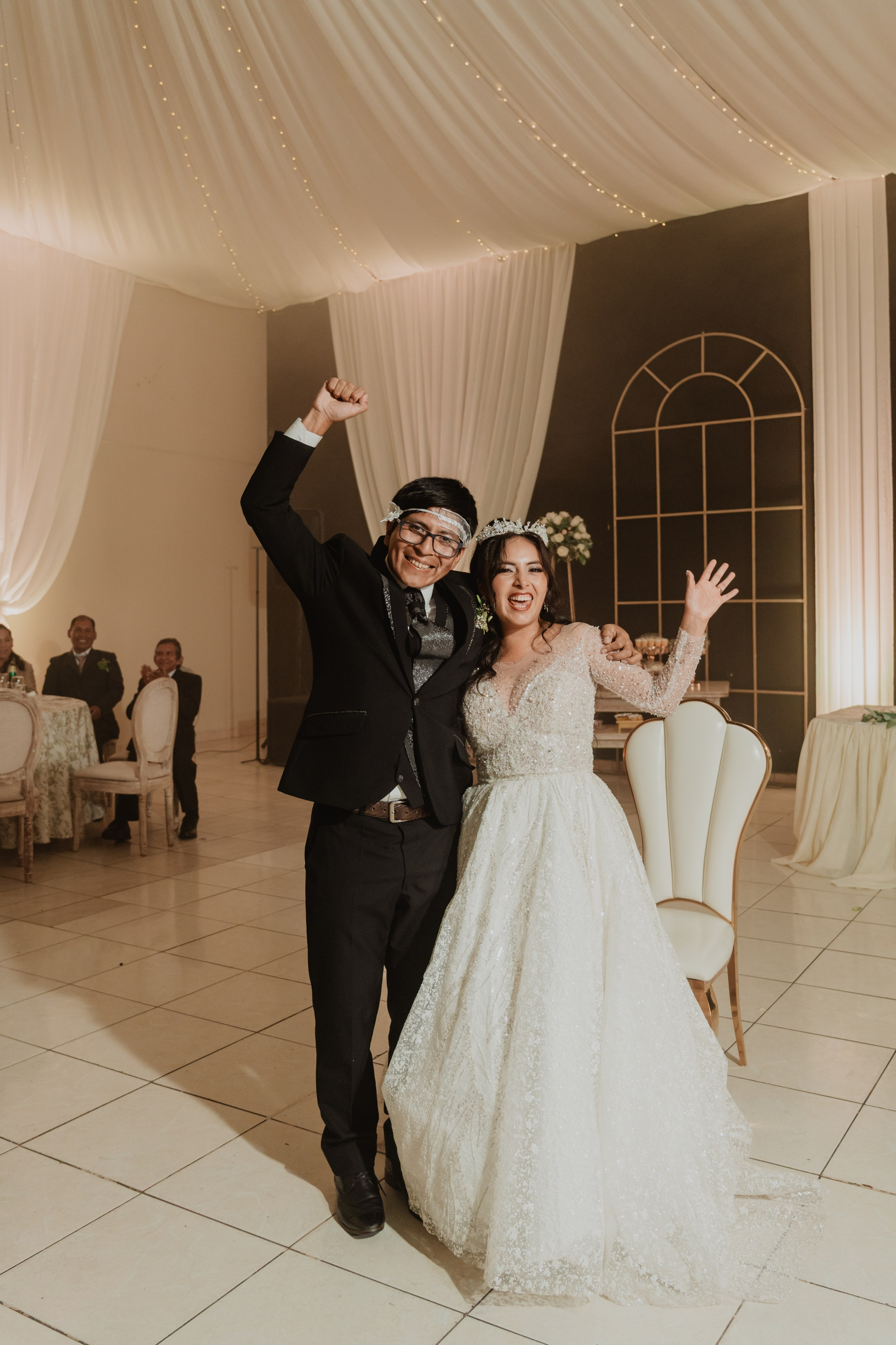 FERNANDO + MARIBEL | BODA RELIGIOSA. Studio KVTA | Fotografía y Video de Bodas en Arequipa