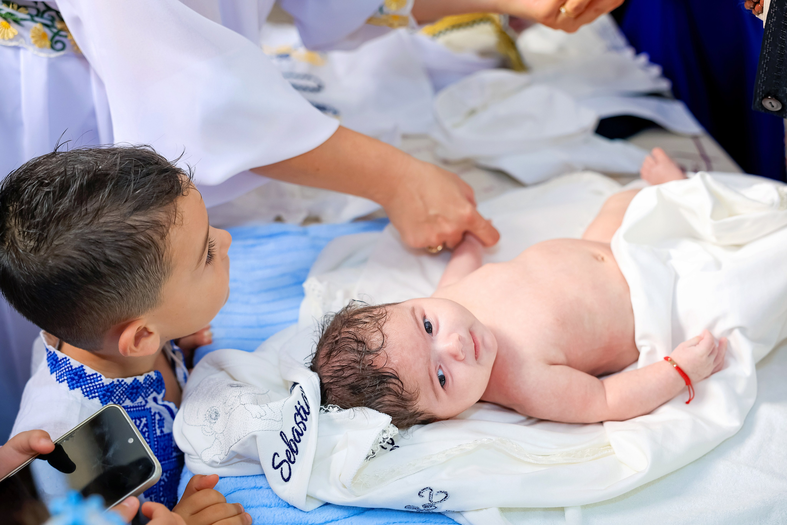 Andrei Sebastian. Moments By Gub