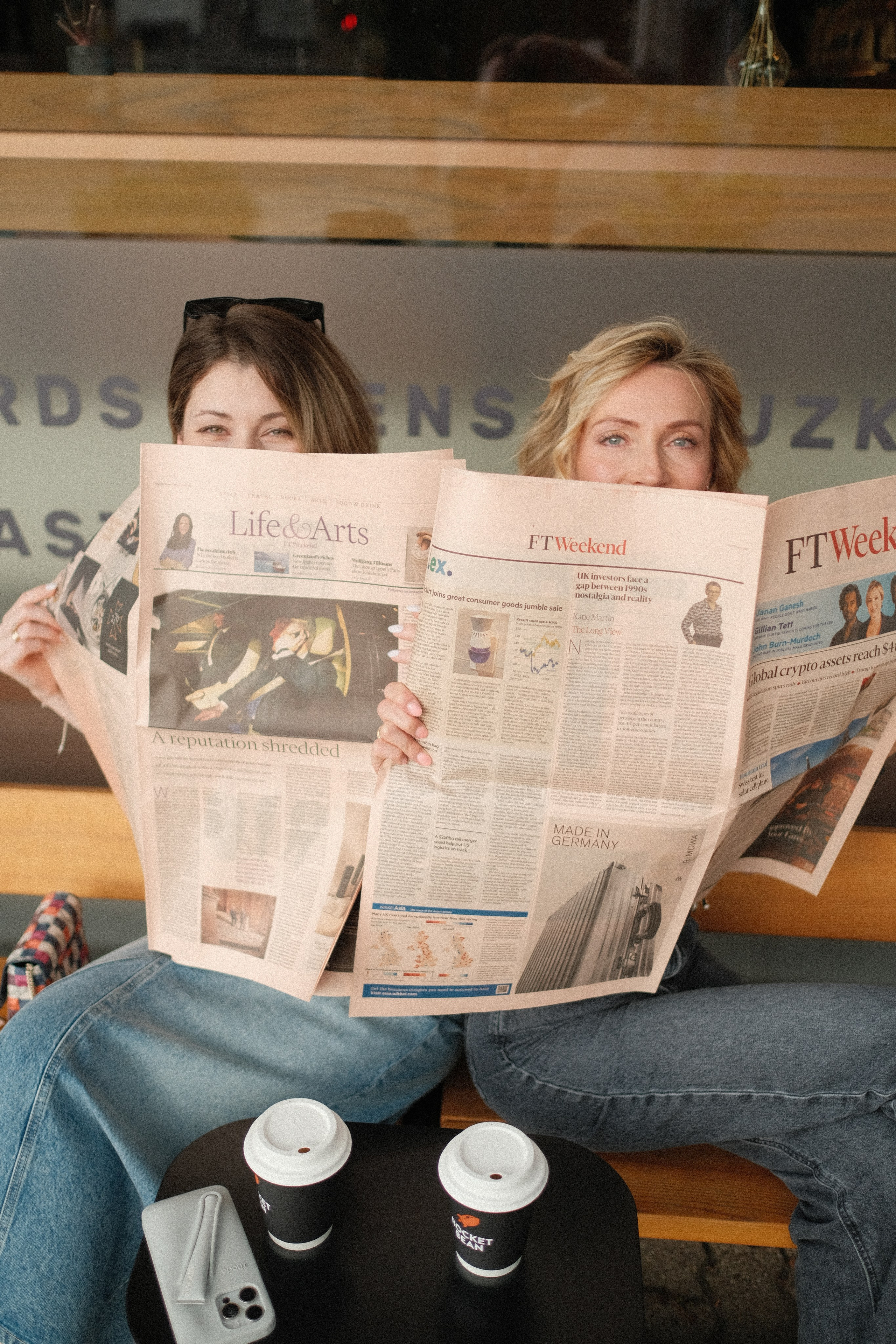 Две подружки в Риге. Свадебный фотограф в Риге — Вячеслав Лучненков