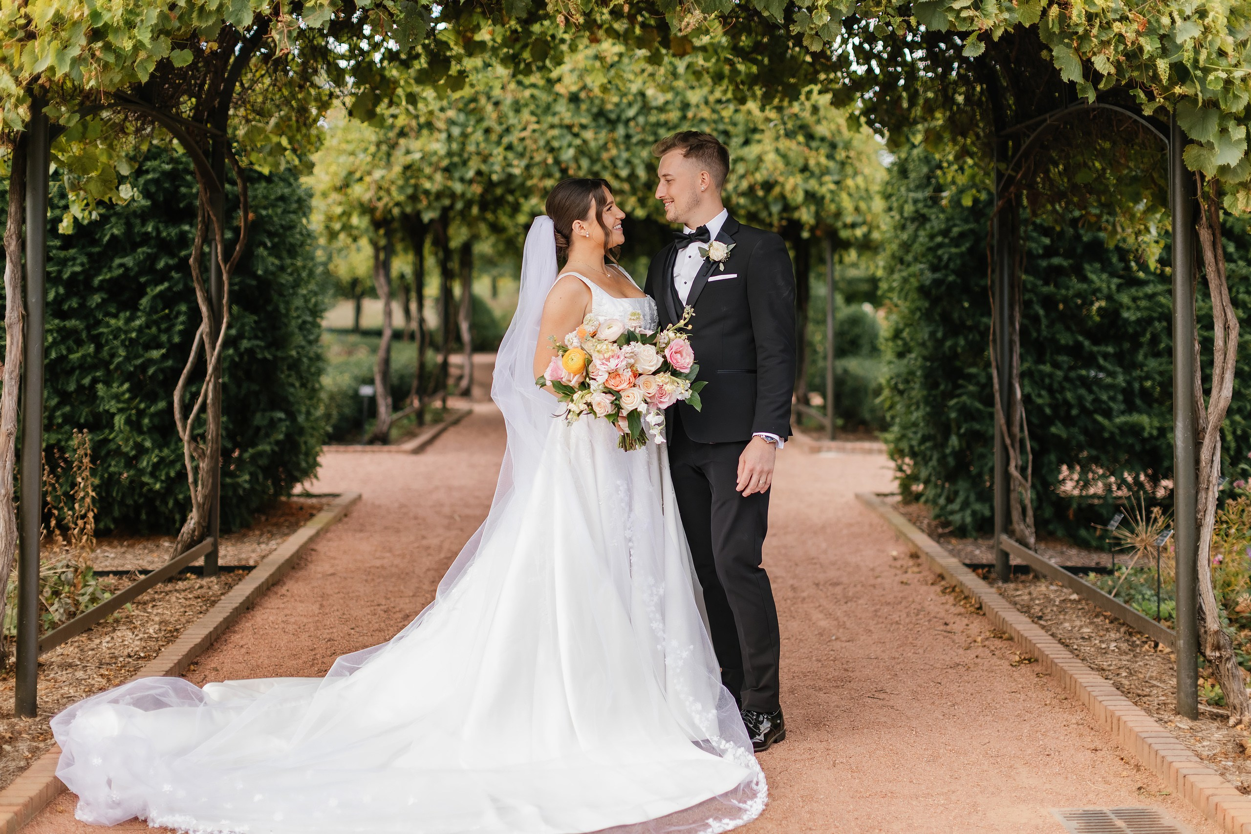 09.06.2025 Wedding. Wedding family event photographer in Chicago Nick Yushevich