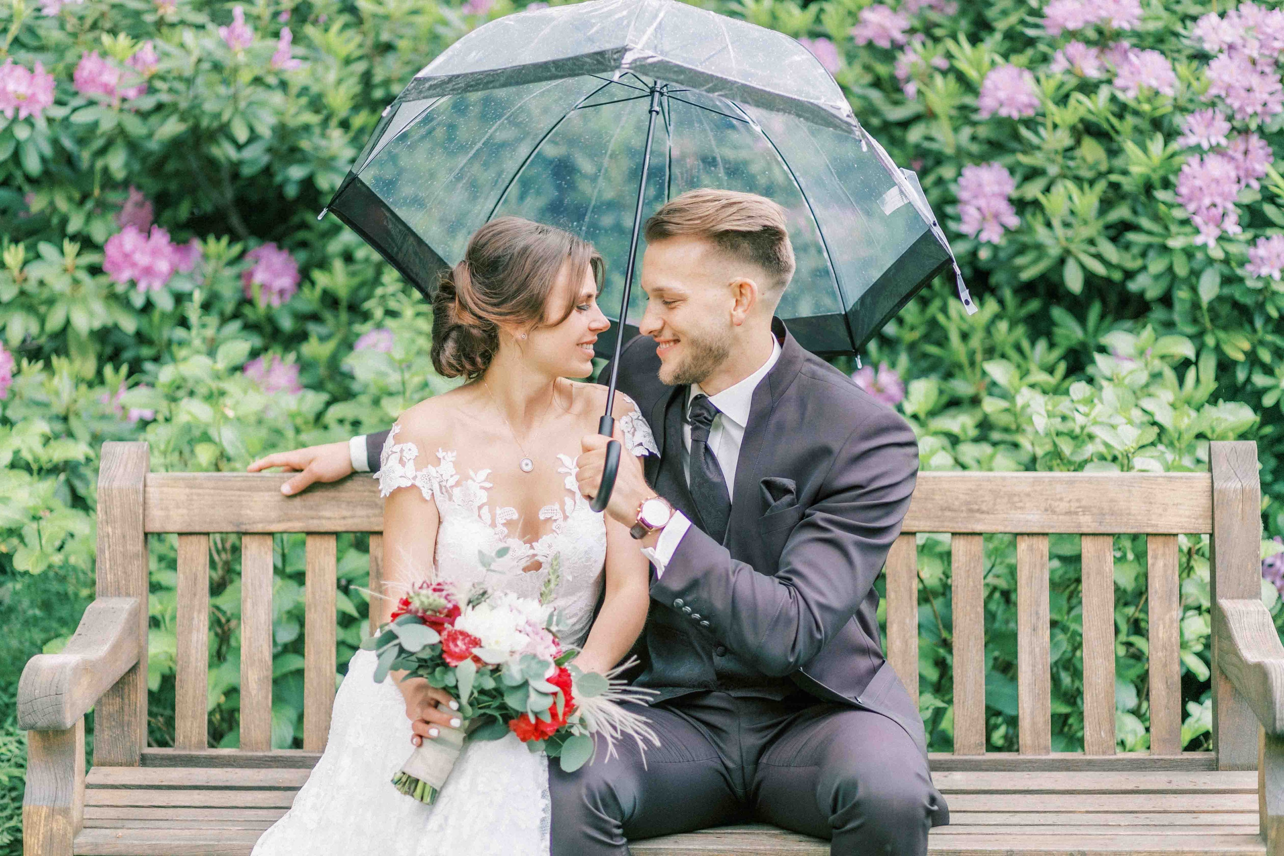 brautpaar bei hochzeit am landhaus am see garbsen