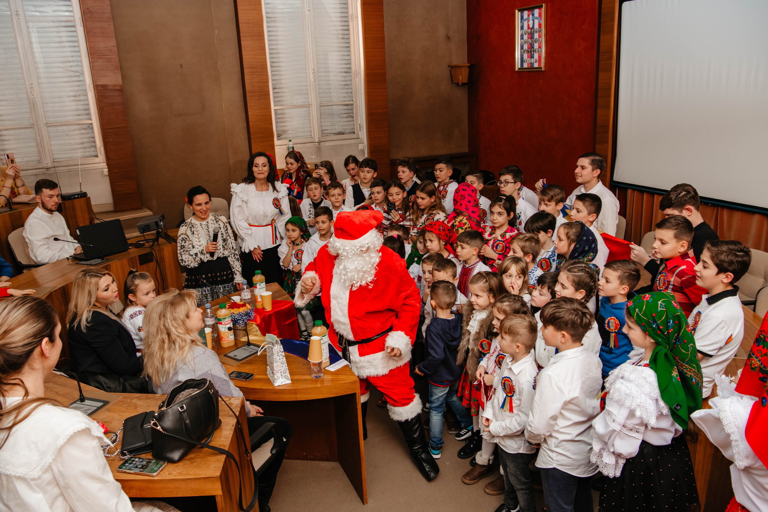 Dor de casa, proiect initiat alaturi de Ambasada Romaniei din Paris