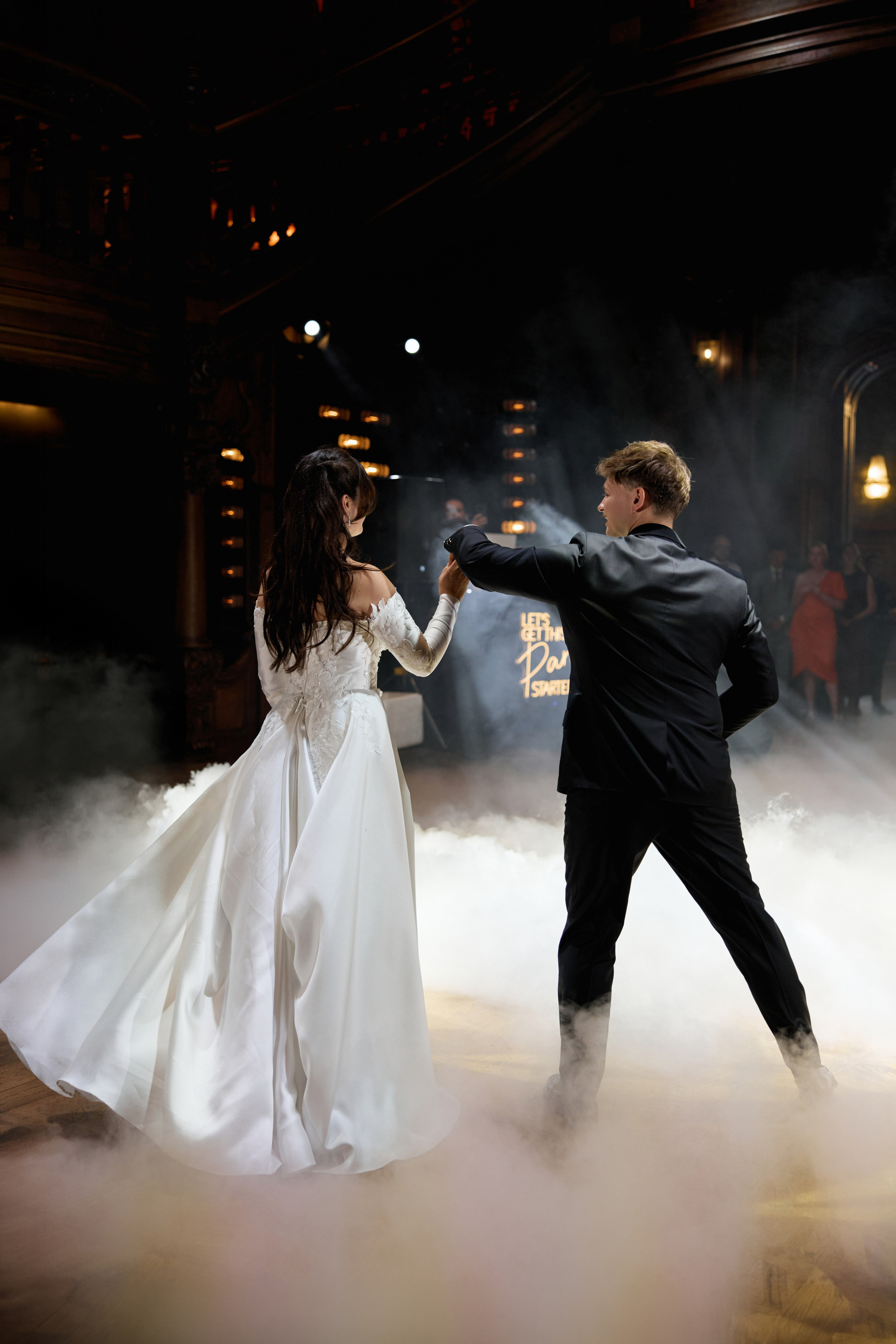Wiktoria & Kacper. Pałac Goetz. Fotograf ślubny i rodzinny w Krakowie Yana Klymova