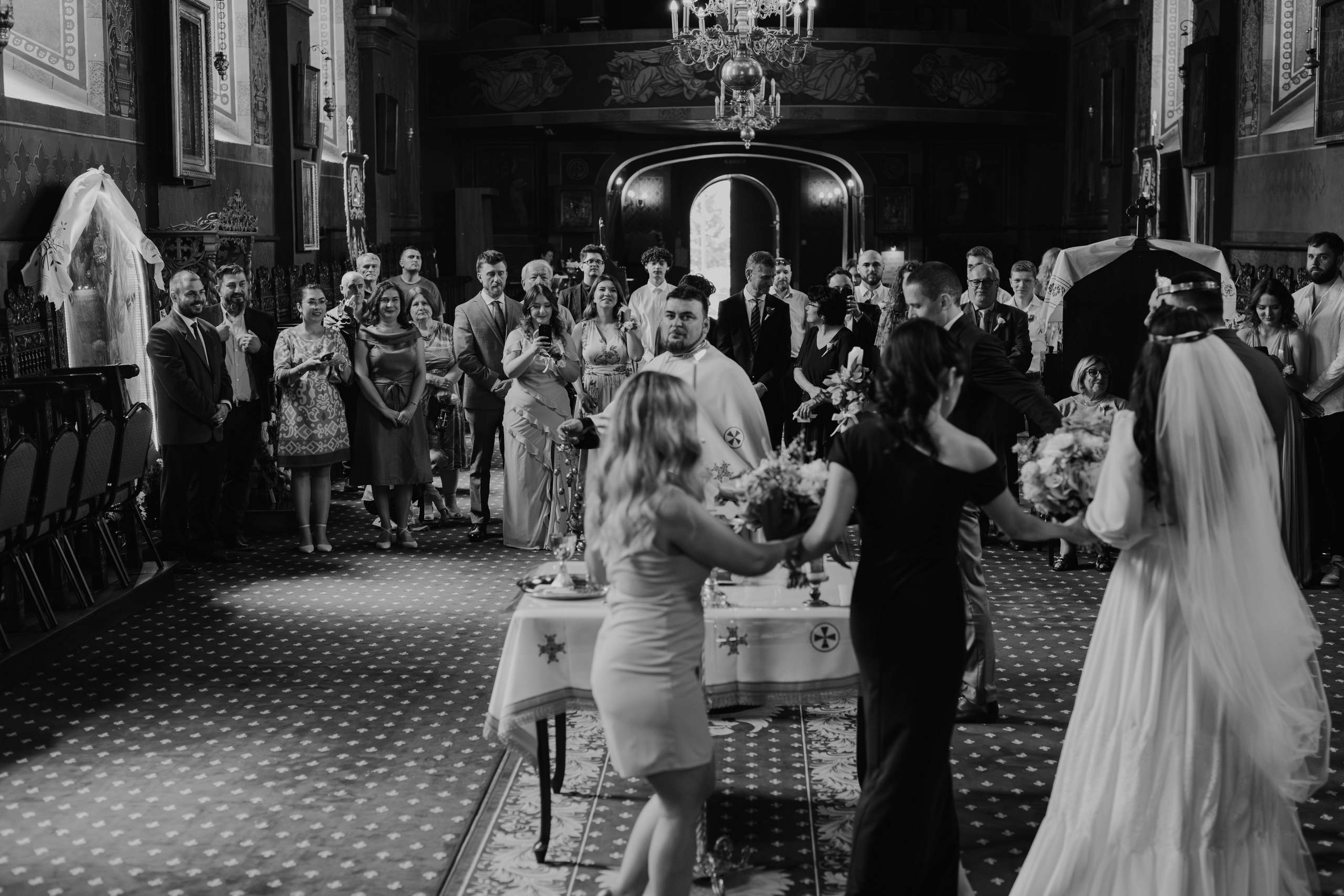 Flori & Cosmin. Main