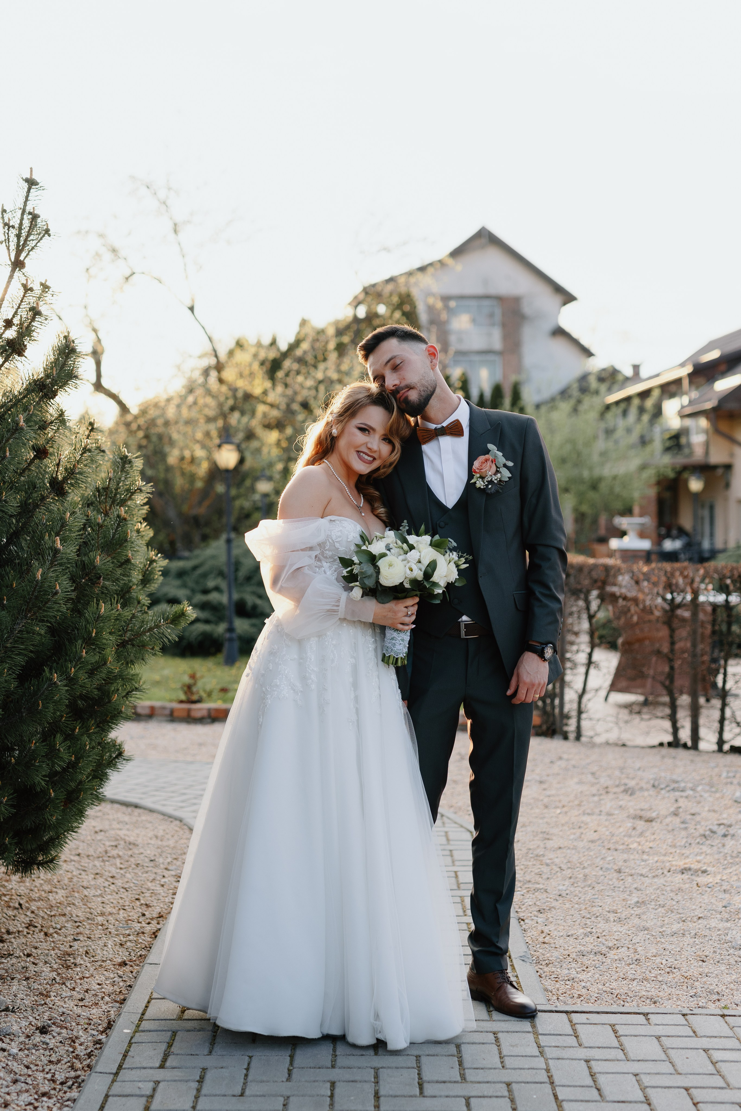 Nicoleta & Lucian. Main