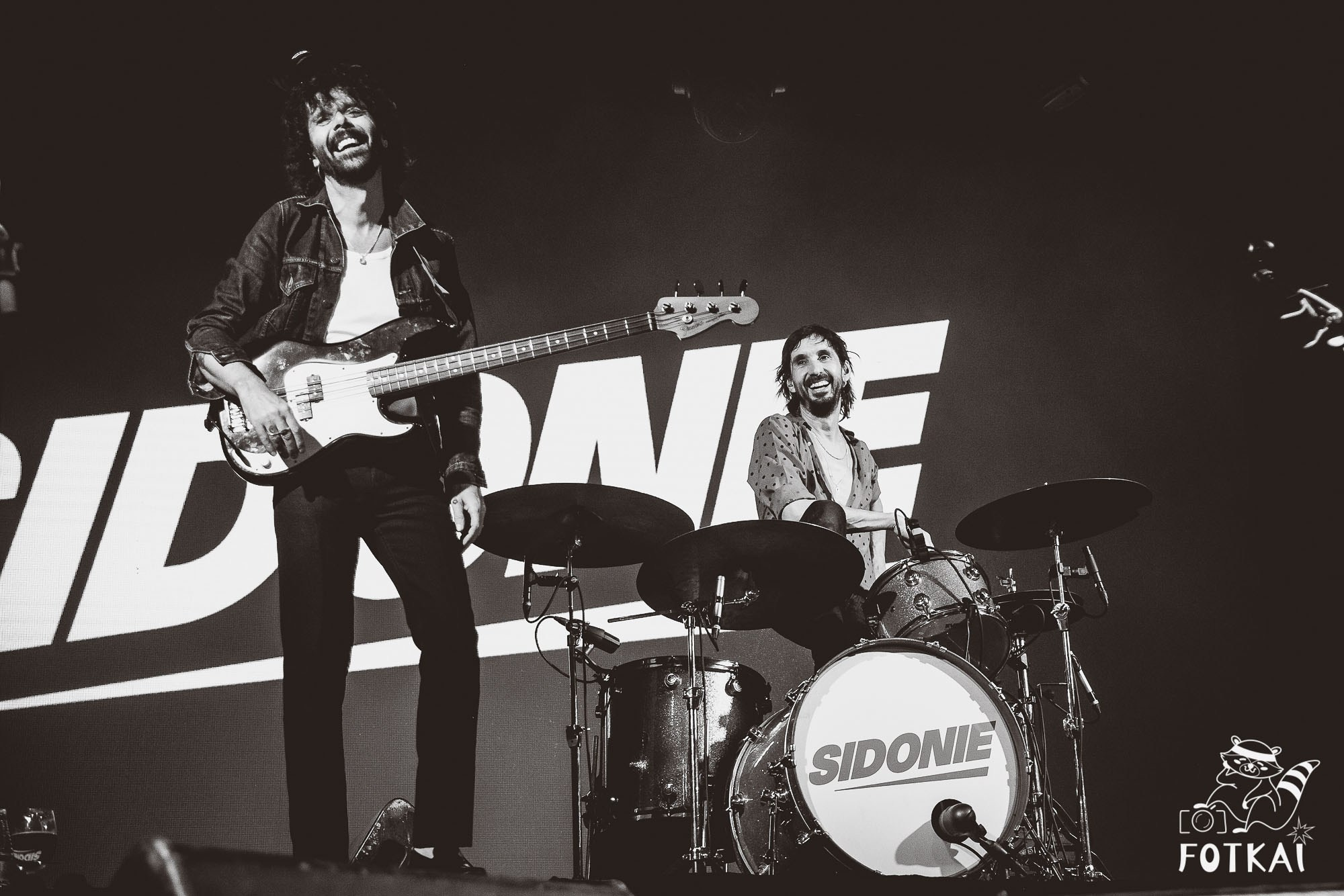 Sidonie en Torrevieja 2025 – Fotos del concierto y reportaje completo | FOTKAI