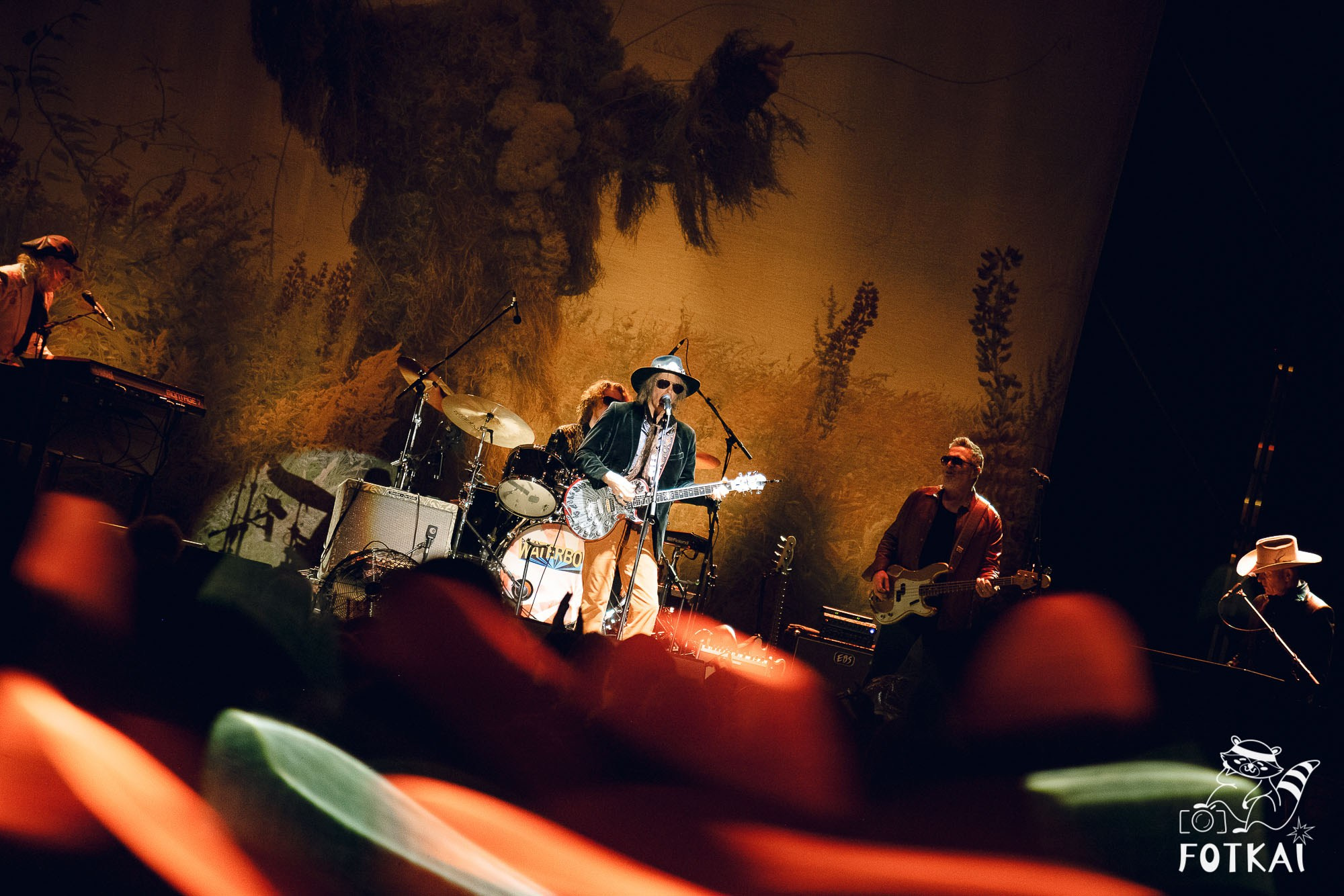 The Waterboys en Alicante 2025 — reportaje fotográfico del concierto en El Muelle Live | FOTKAI