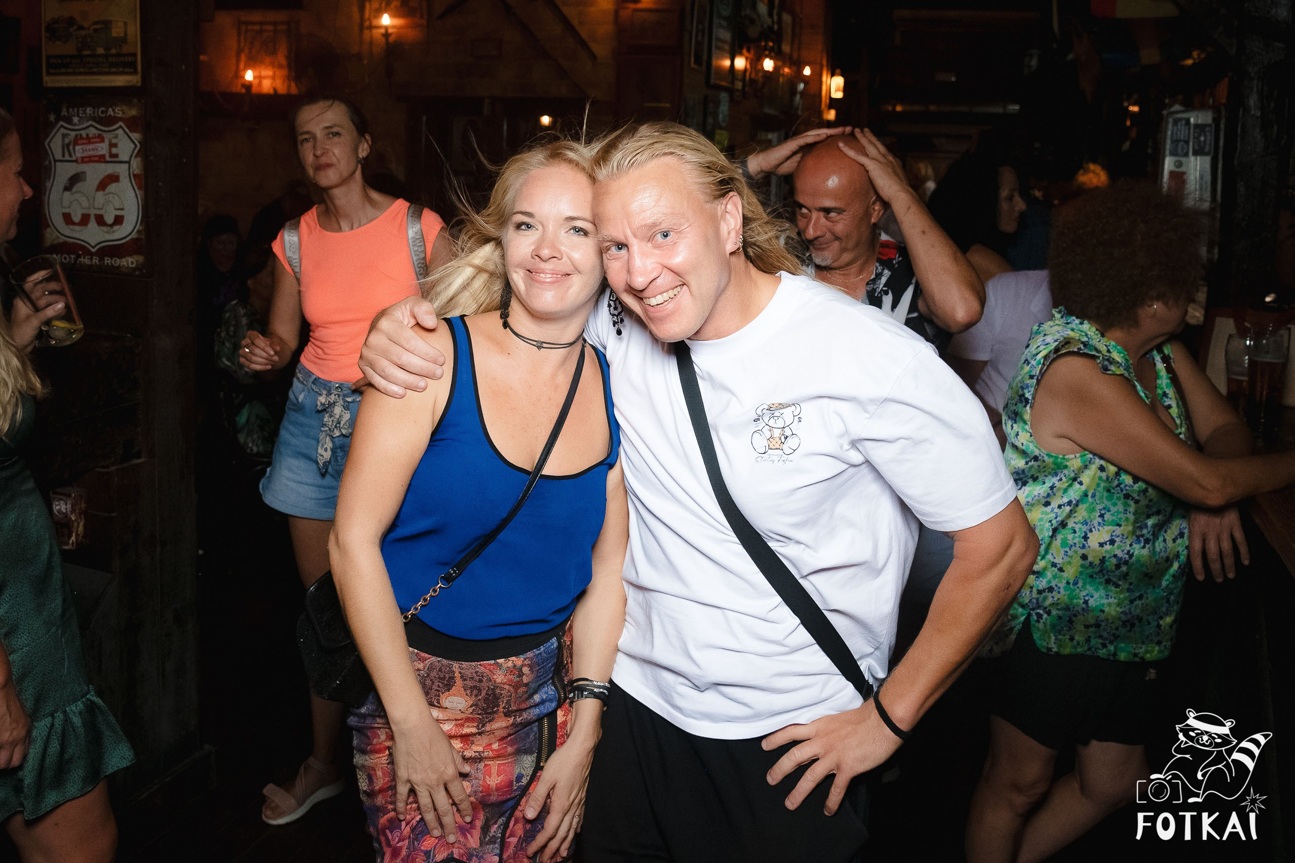 Stones of the Coast en El Paso Rock Bar Torrevieja: Reportaje fotográfico 20.09.25 | FOTKAI