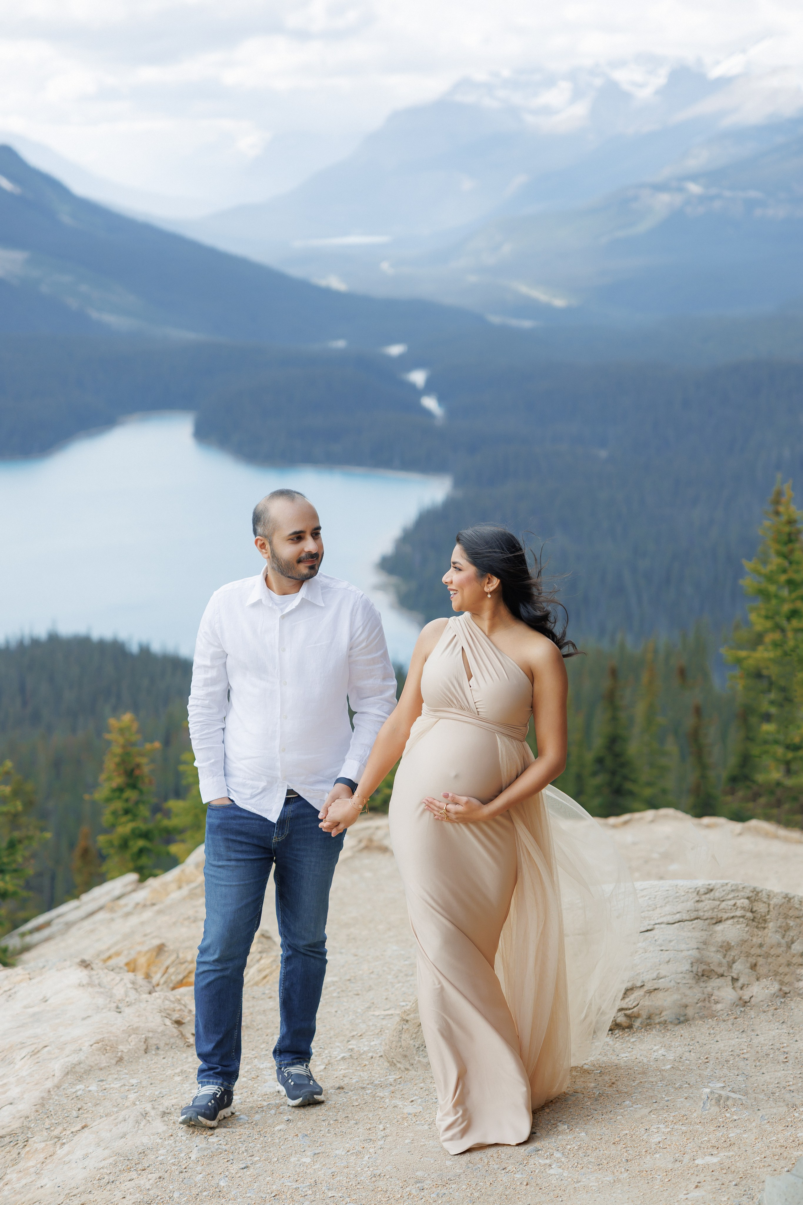 Mountain maternity shoot. Home