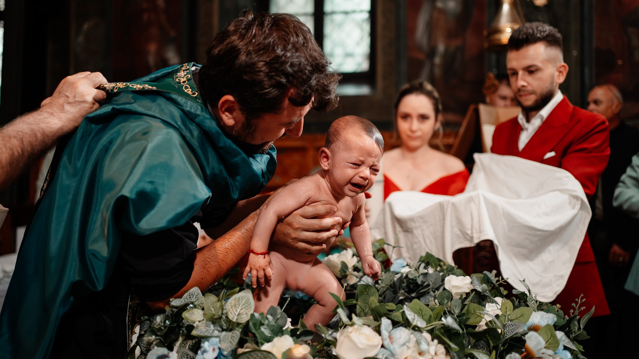 Fotograf de Botez în București- Mihai Popa Fotograf. Fotograf Nuntă & Botez București - Mihai Popa | Dincolo de oameni, imortalizez emoții!