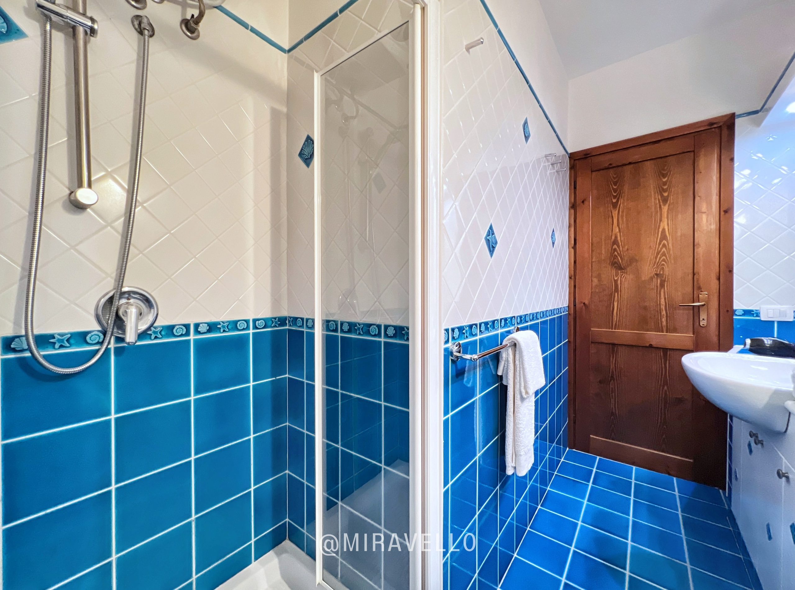 Villino con terrazza rustica. Fotografo d’interni a Cagliari Eugenia Murru