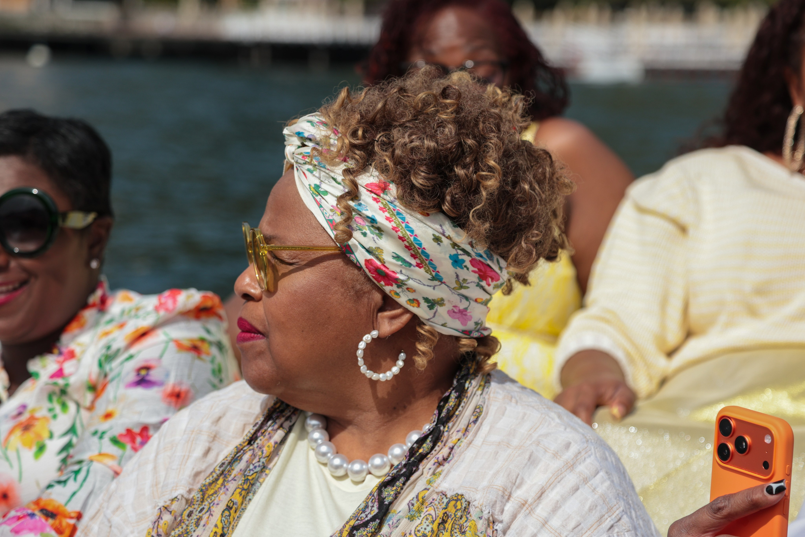 Girls Trip Como. Photographer in Milan |Mila Pro Photo