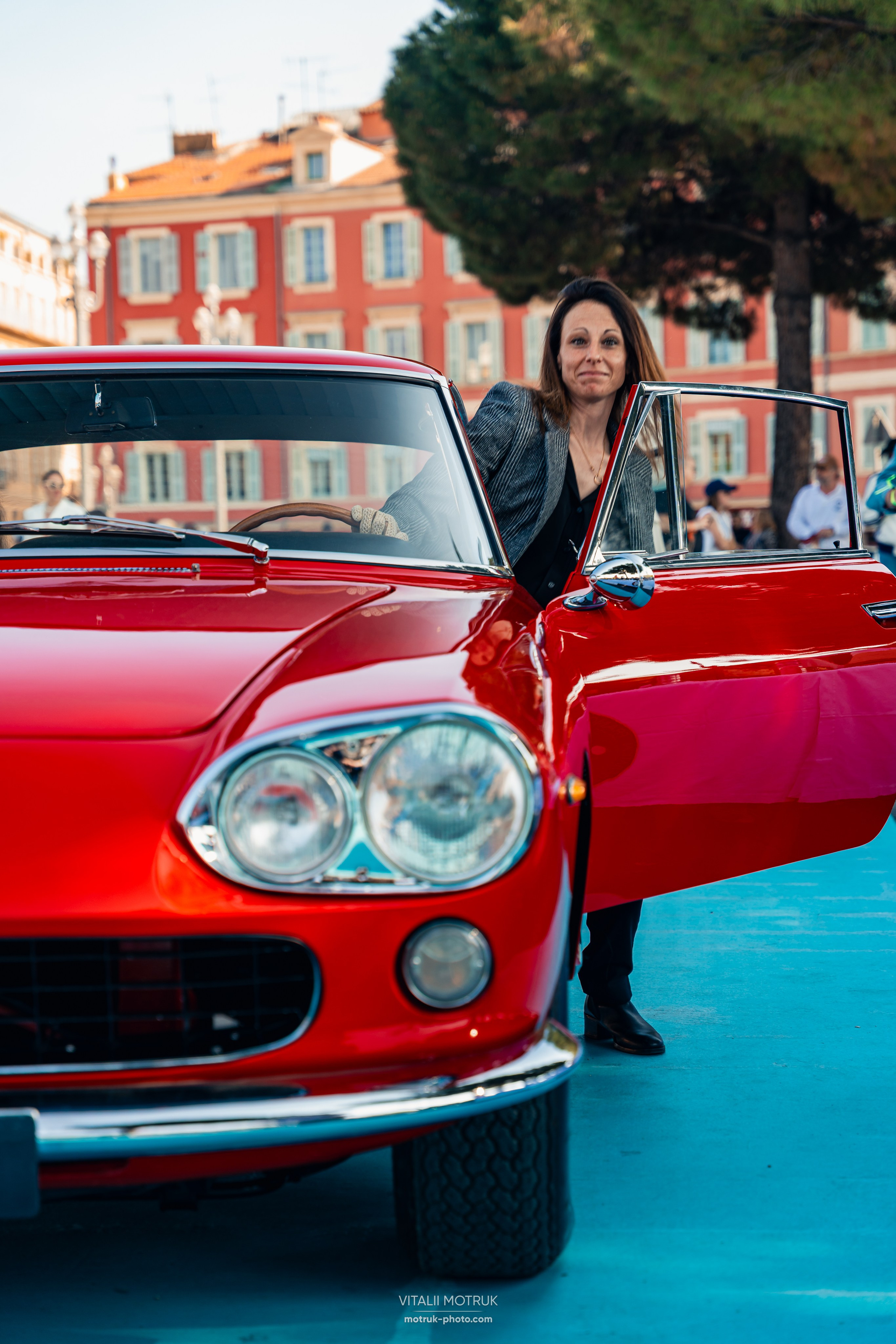 Legends de Nice. Photographe de voitures à Paris — Vitalii Motruk