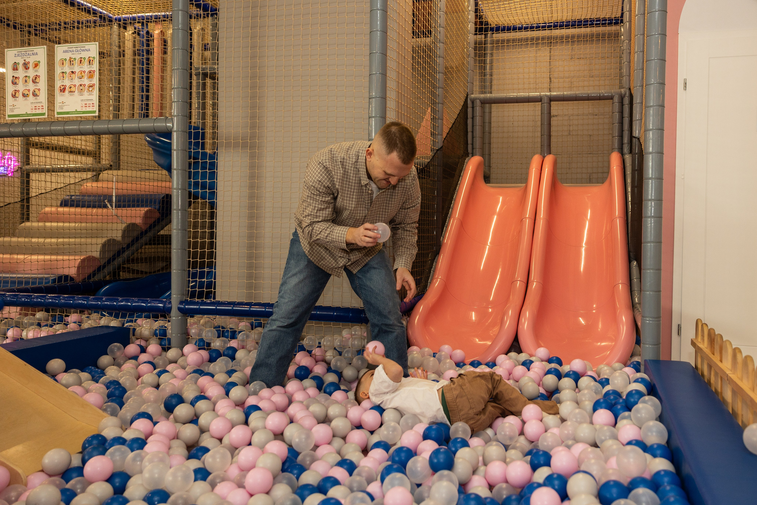 День рождения Артёма 24 января 2026 года. Семейный и детский фотограф в Варшаве Мила Бобровская