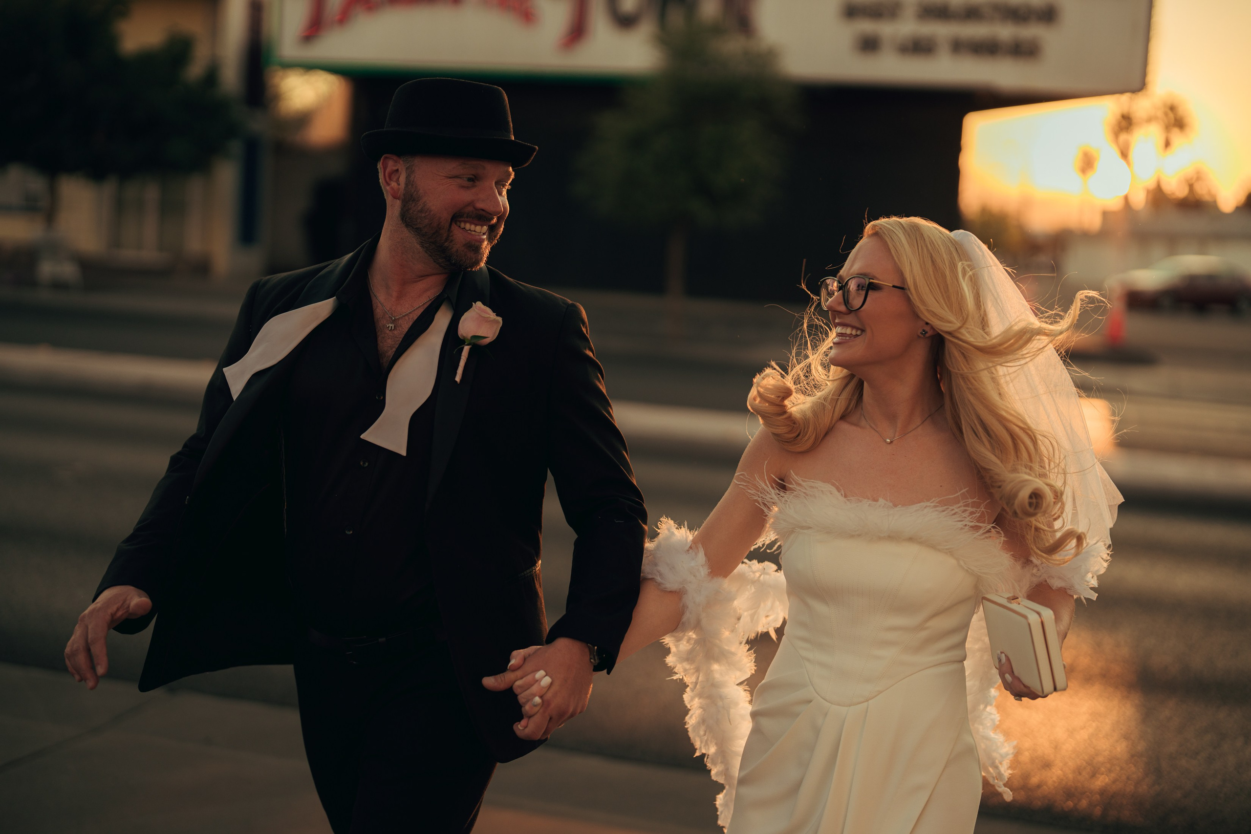 Carlee&Aaron. Wedding & elopement photographer Viktoriya Kravtsov. Las Vegas