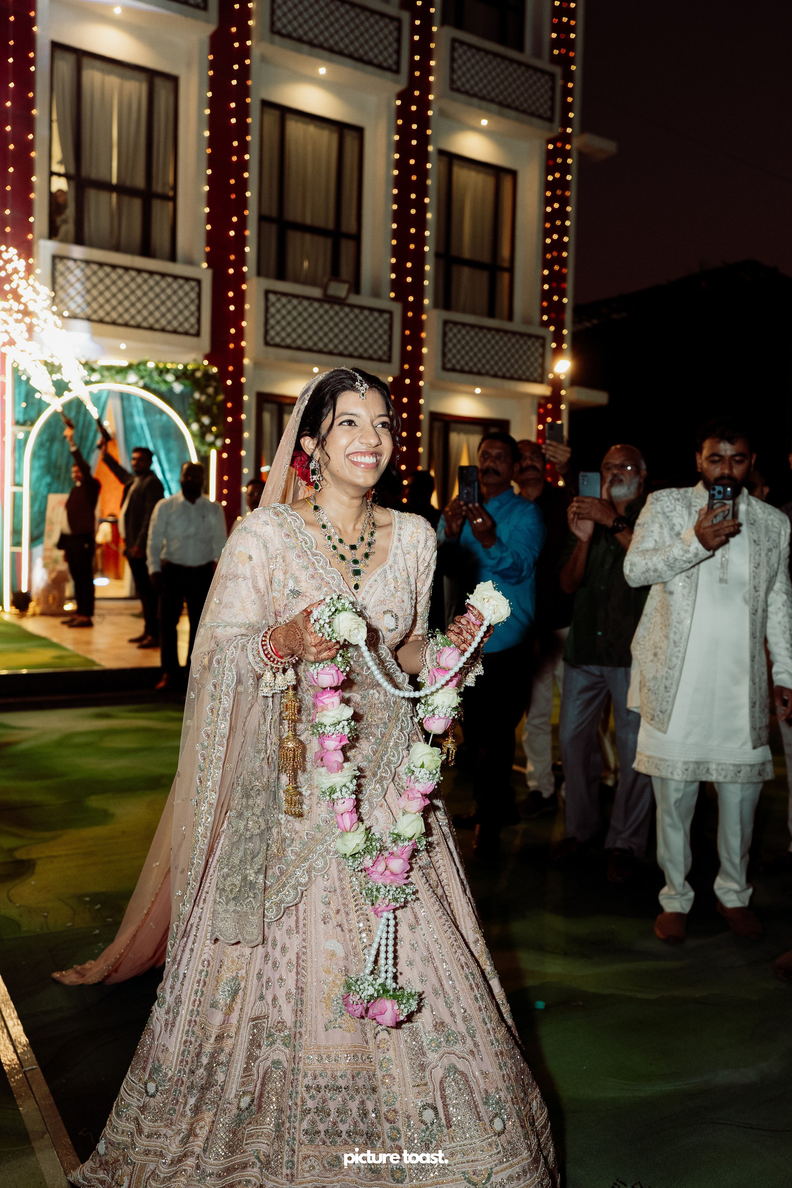Gujarathi Wedding! Ft. Sahil & Thanima. Fine art Wedding Photographers in India & Canada