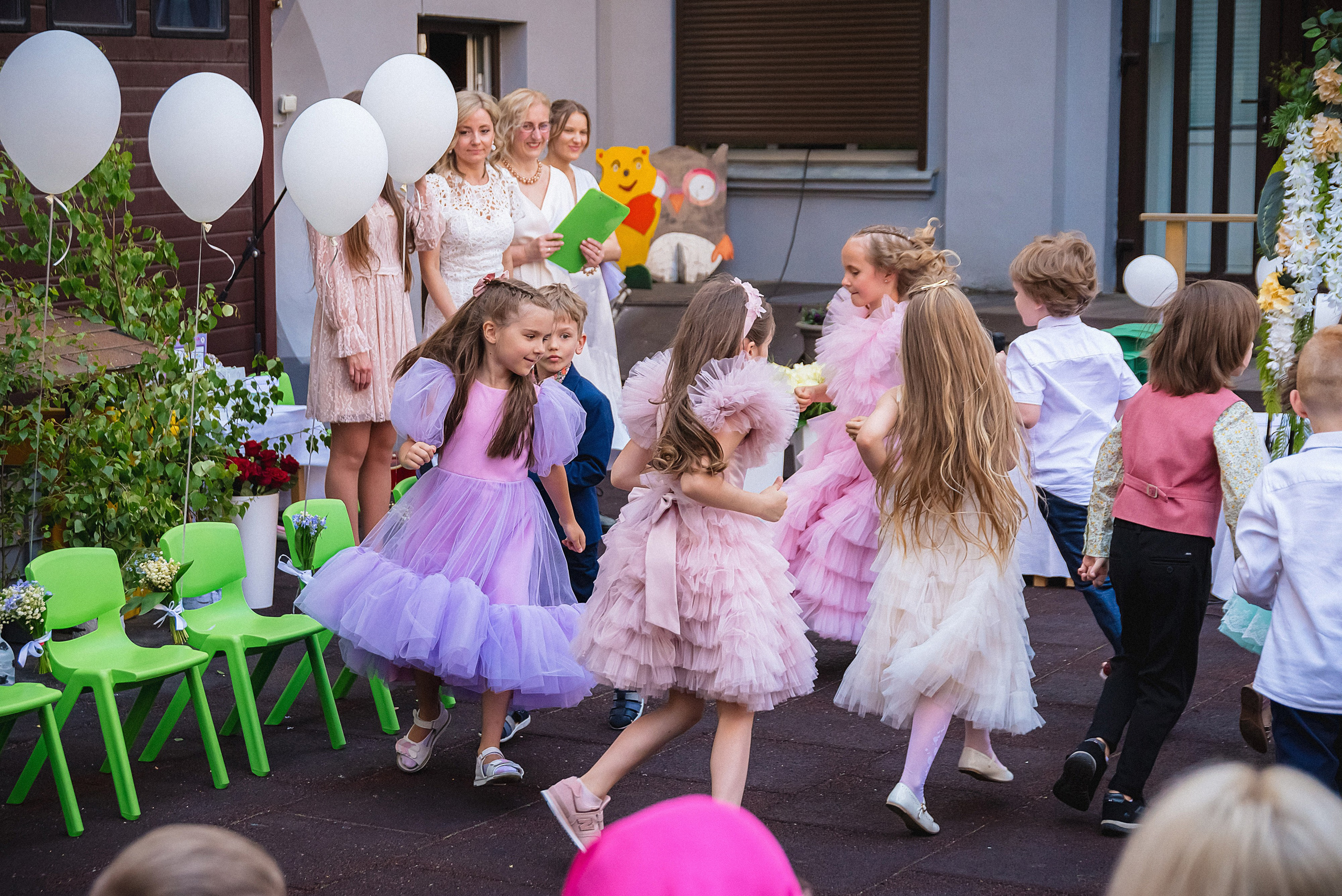 Zīles Skolas Izlaidums. Fotogrāfs Rīgā. Gīmenes, individuālās un dažādu produktu fotosesijas