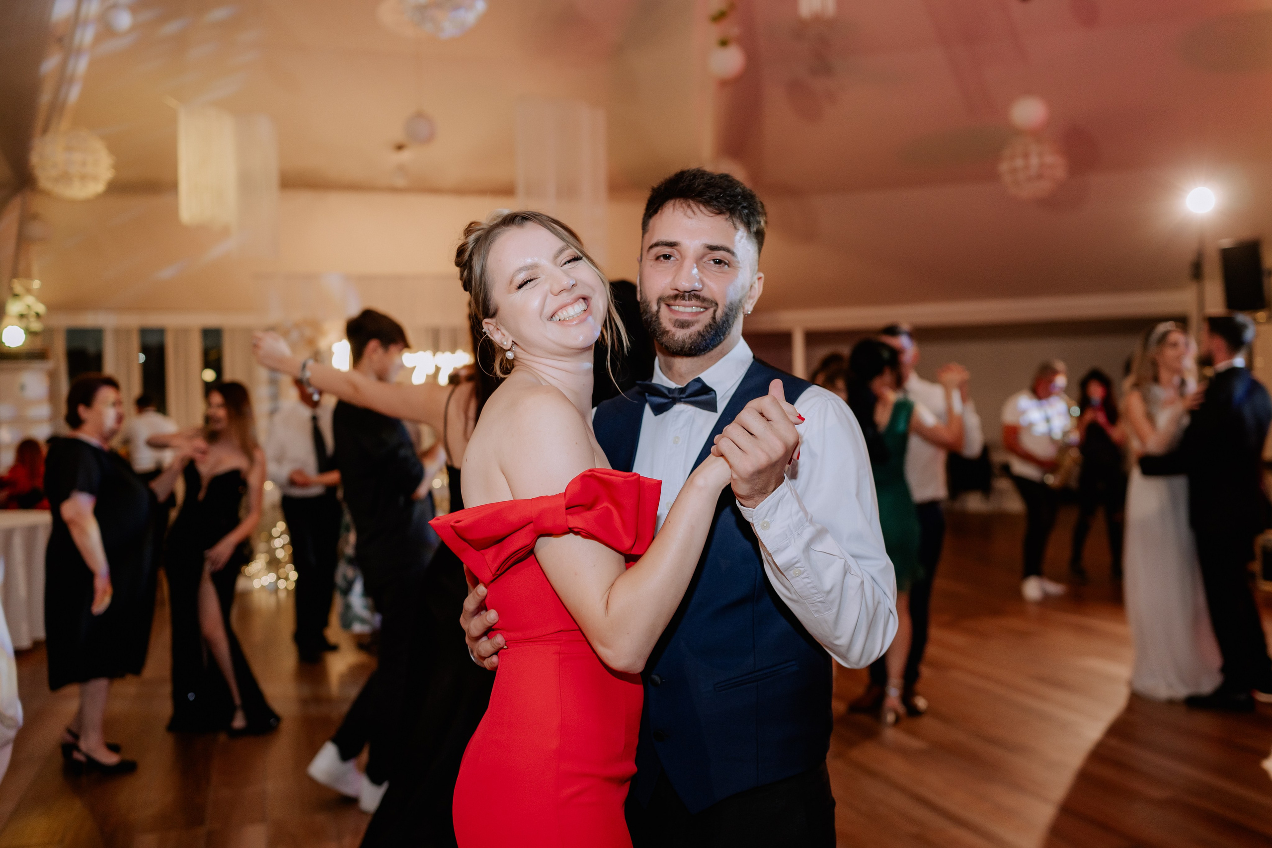 Madalina + Cosmin | Wedding day. Proud Vision Weddings | Wedding Photography & Film — Servicii profesionale Foto Video Nunta Iasi