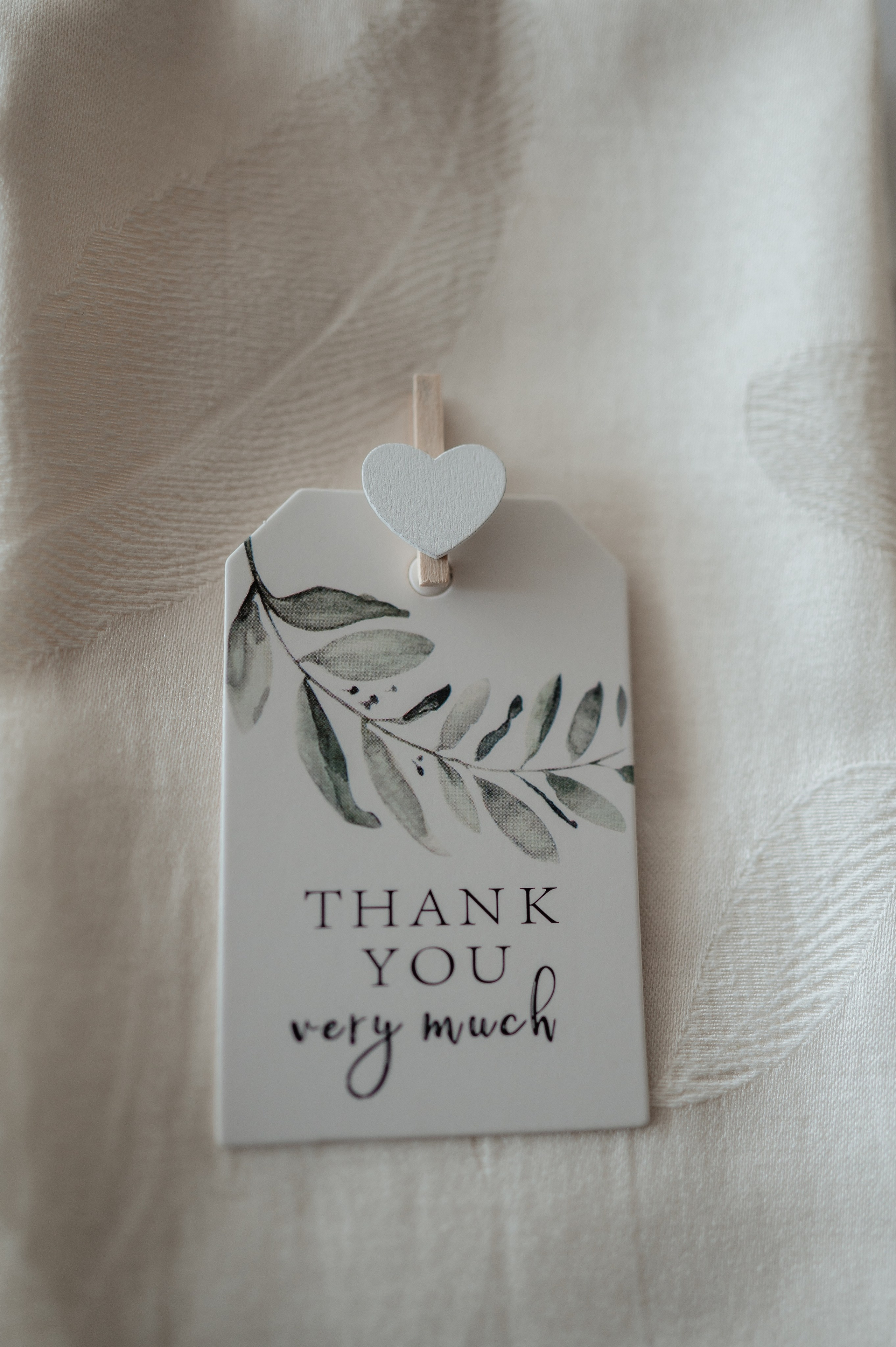 Cununie civila in aer liber si sedinta foto de cuplu. Proud Vision Weddings | Wedding Photography & Film — Servicii profesionale Foto Video Nunta Iasi