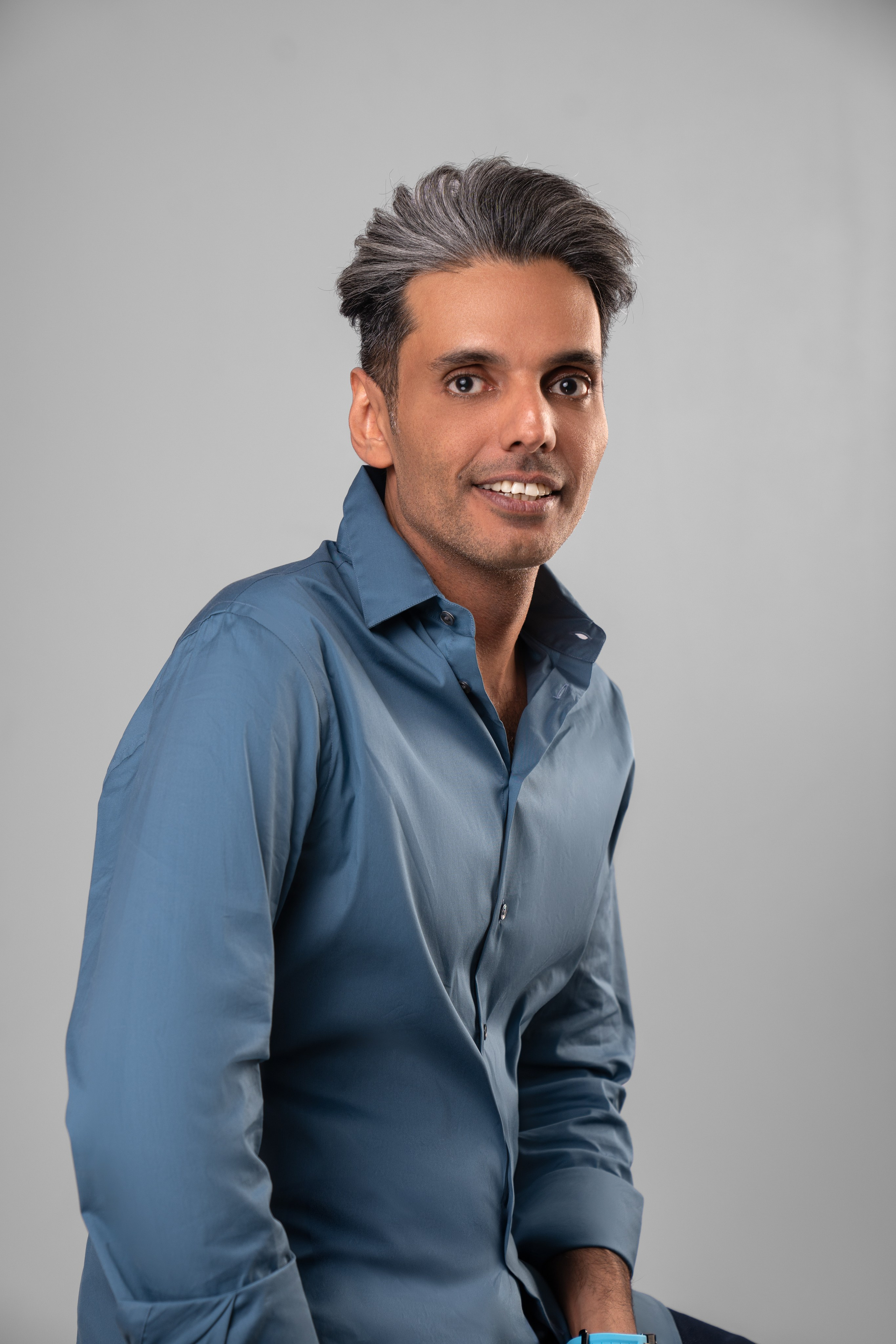 Essam. Portrait, Lifestyle and Lovestory photographer in Riyadh