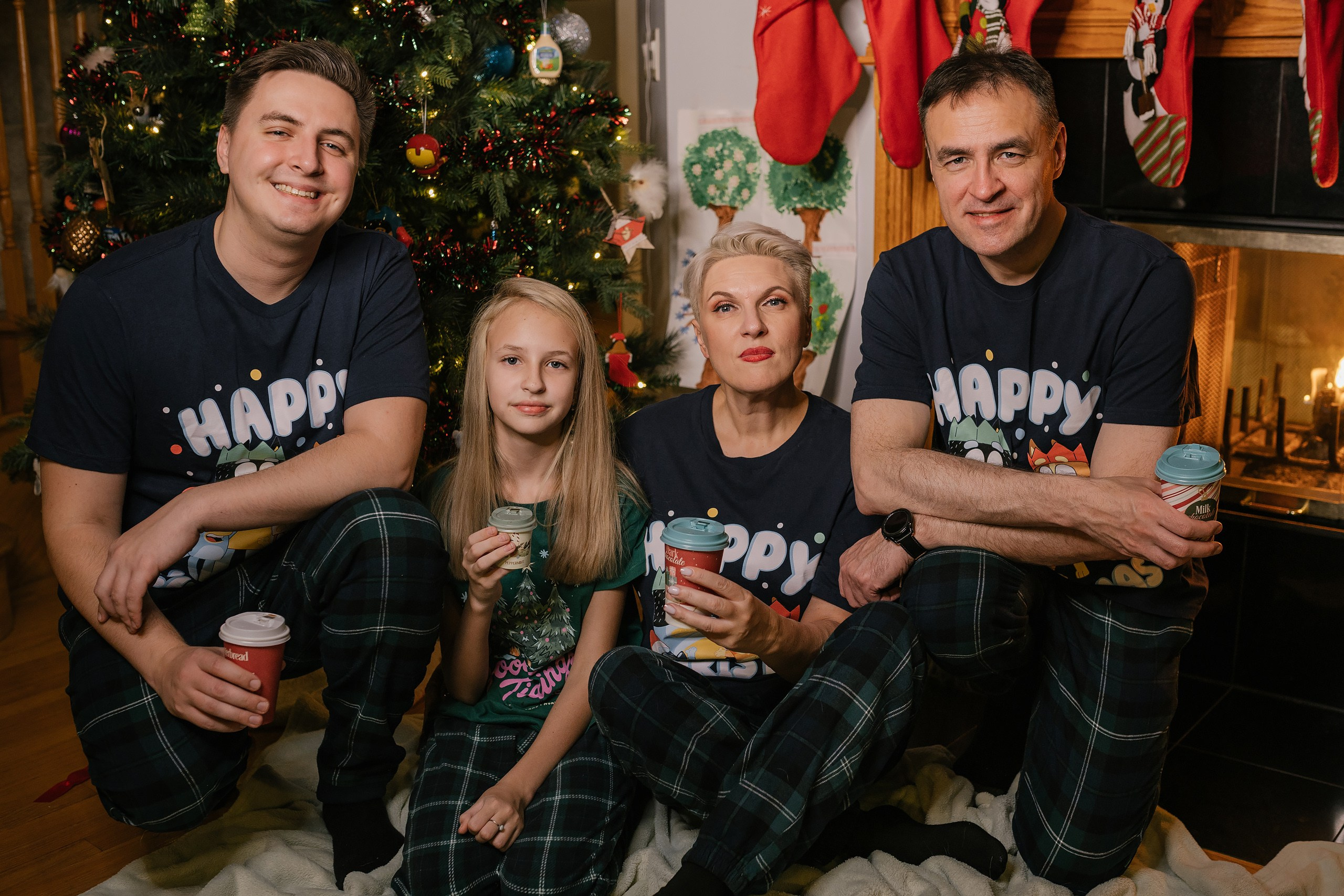 12.07.2025 Christmas Photoshoot. Wedding family event photographer in Chicago Nick Yushevich