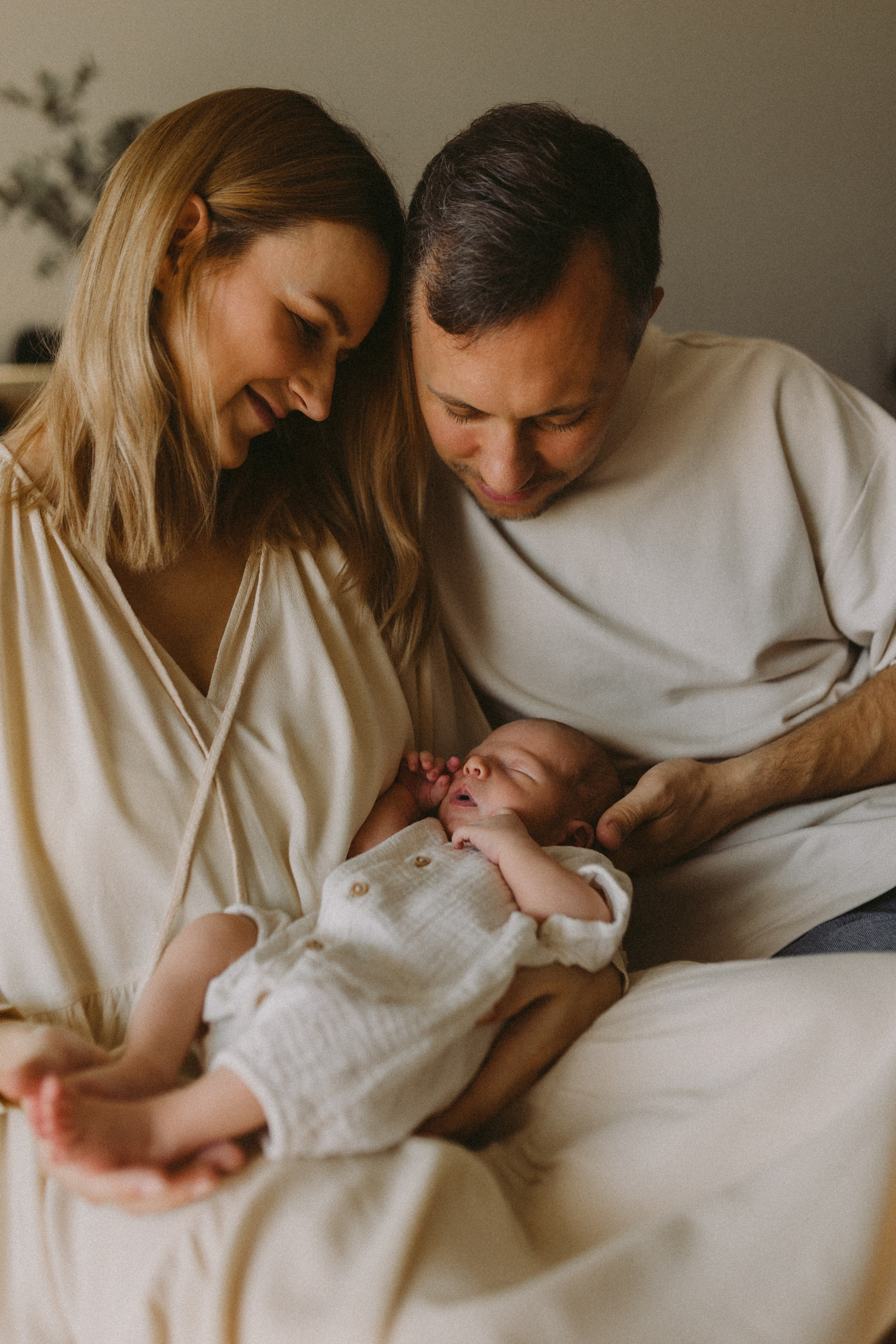 Lifestyle newborn fotosesija | HOME. Vestuvių ir šeimų fotografė Lena Bondarenko / belove photo